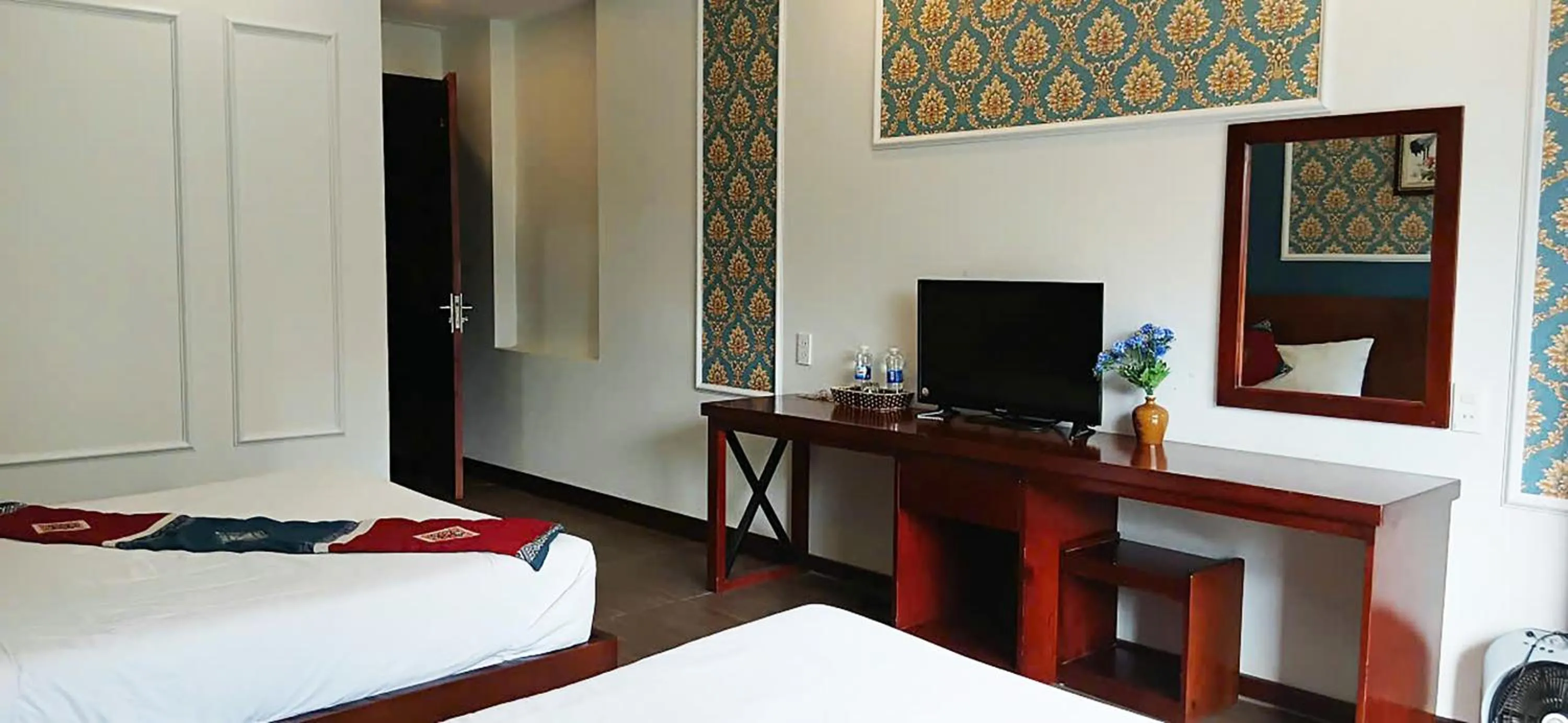 Bed in Sunshine View Sapa Hotel