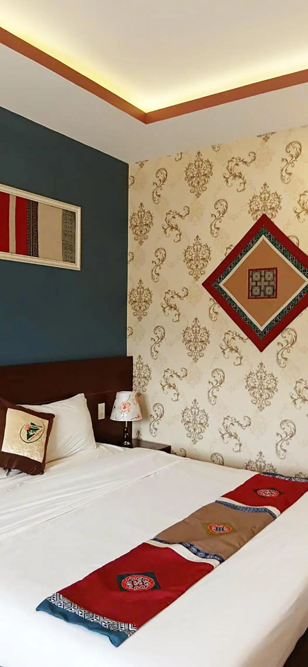 Bed in Sunshine View Sapa Hotel