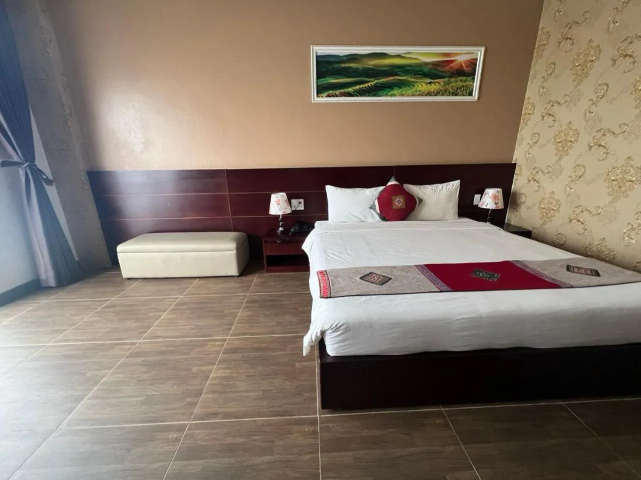 Bed in Sunshine View Sapa Hotel