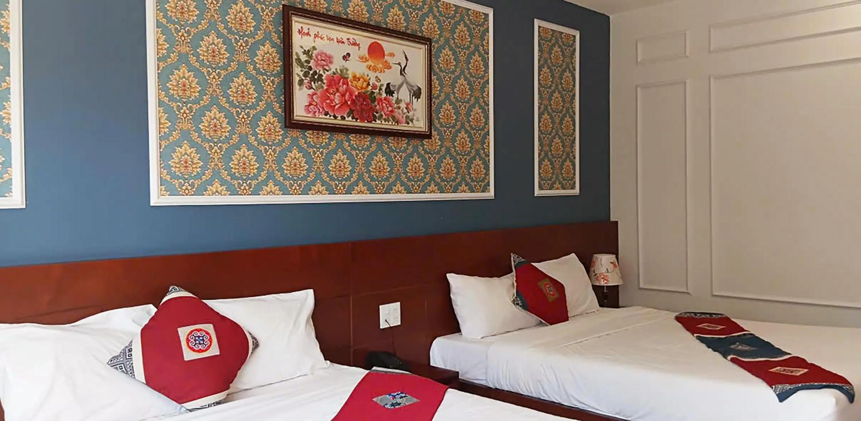 Bed in Sunshine View Sapa Hotel