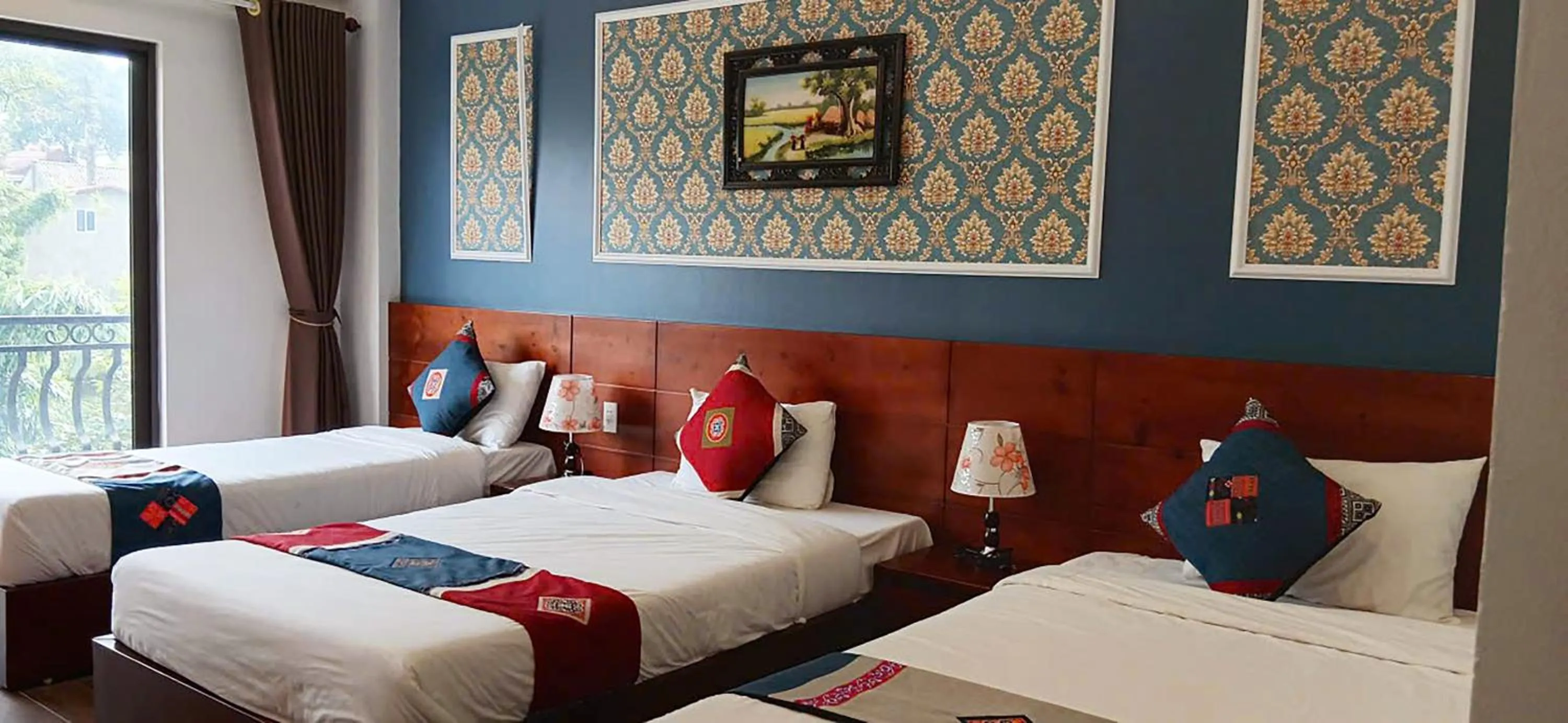 Photo of the whole room, Bed in Sunshine View Sapa Hotel