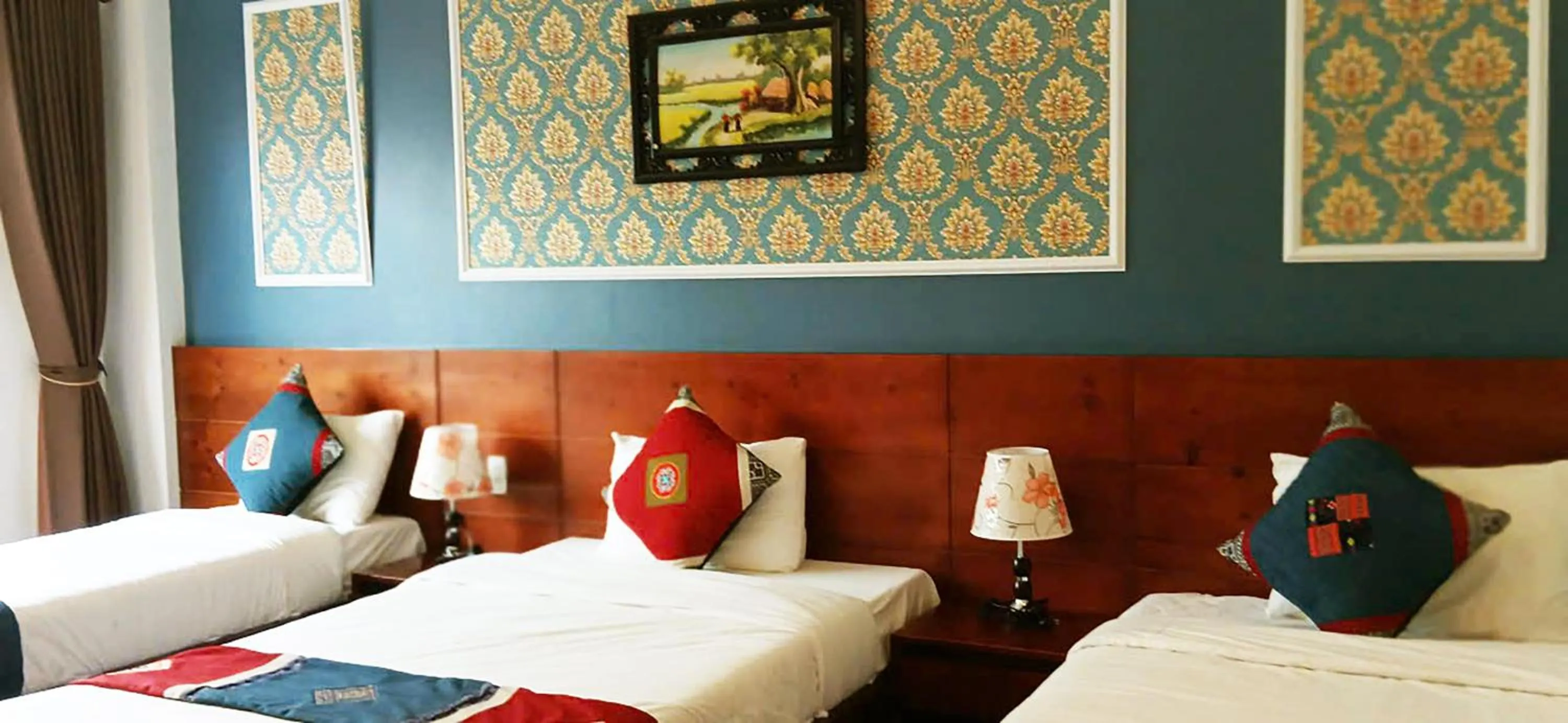 Photo of the whole room, Bed in Sunshine View Sapa Hotel