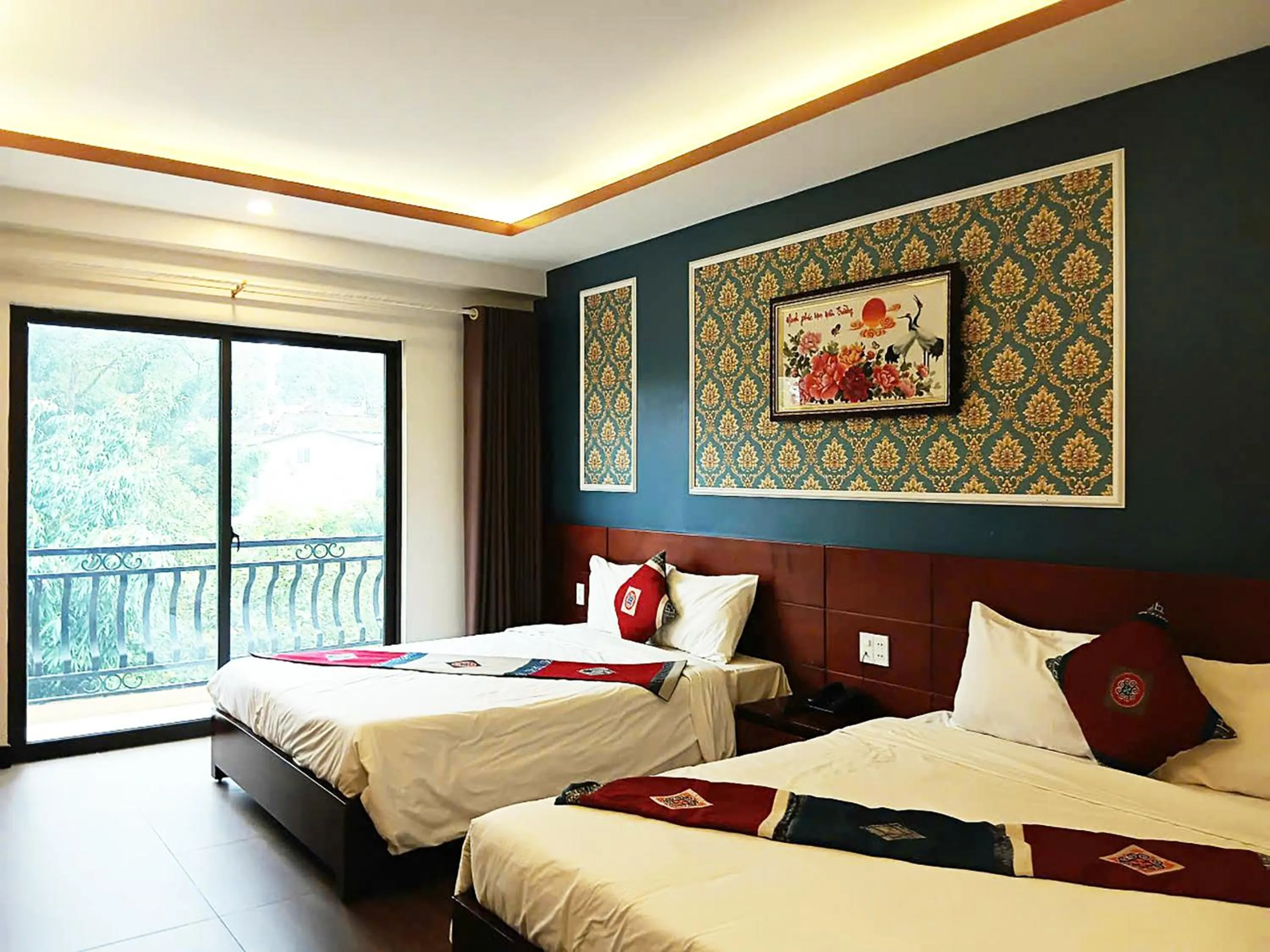 Bed in Sunshine View Sapa Hotel