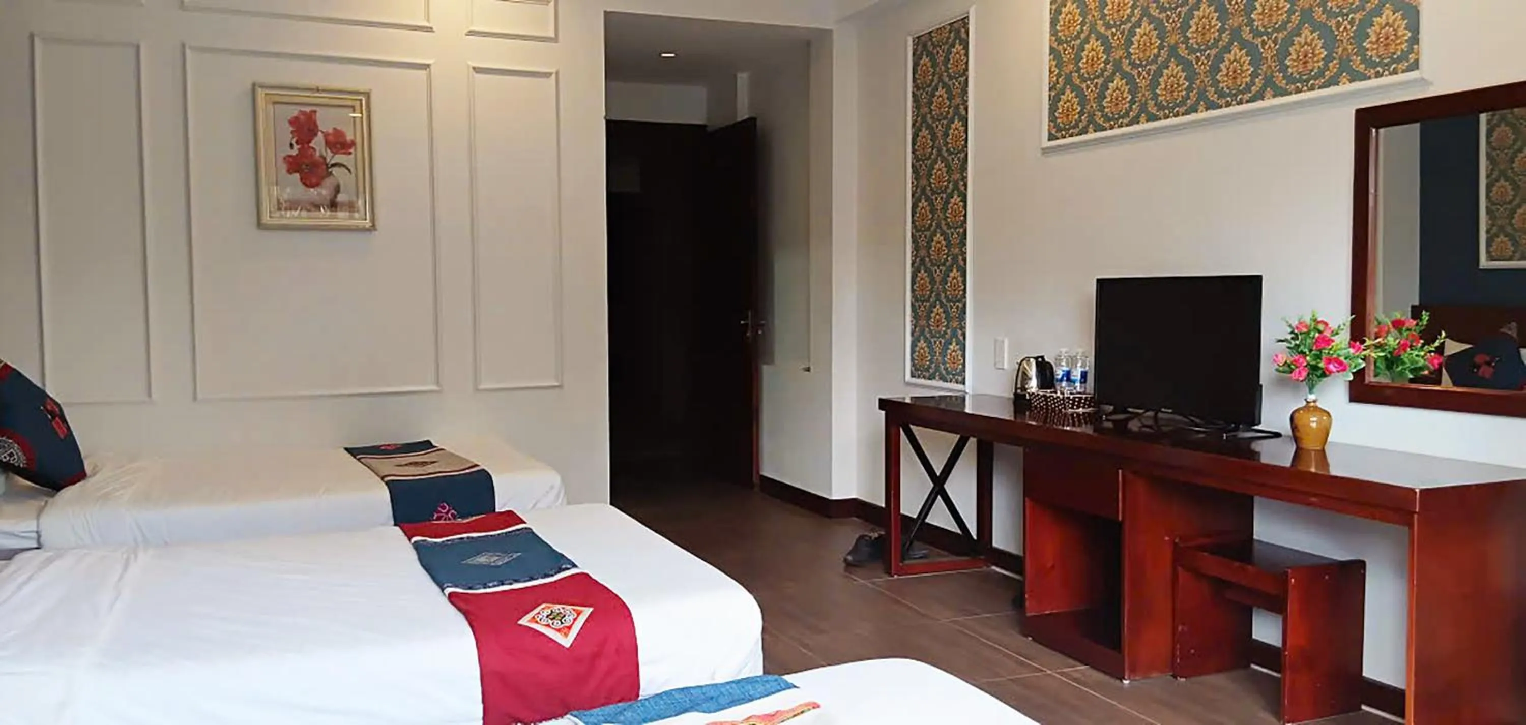 Bed in Sunshine View Sapa Hotel