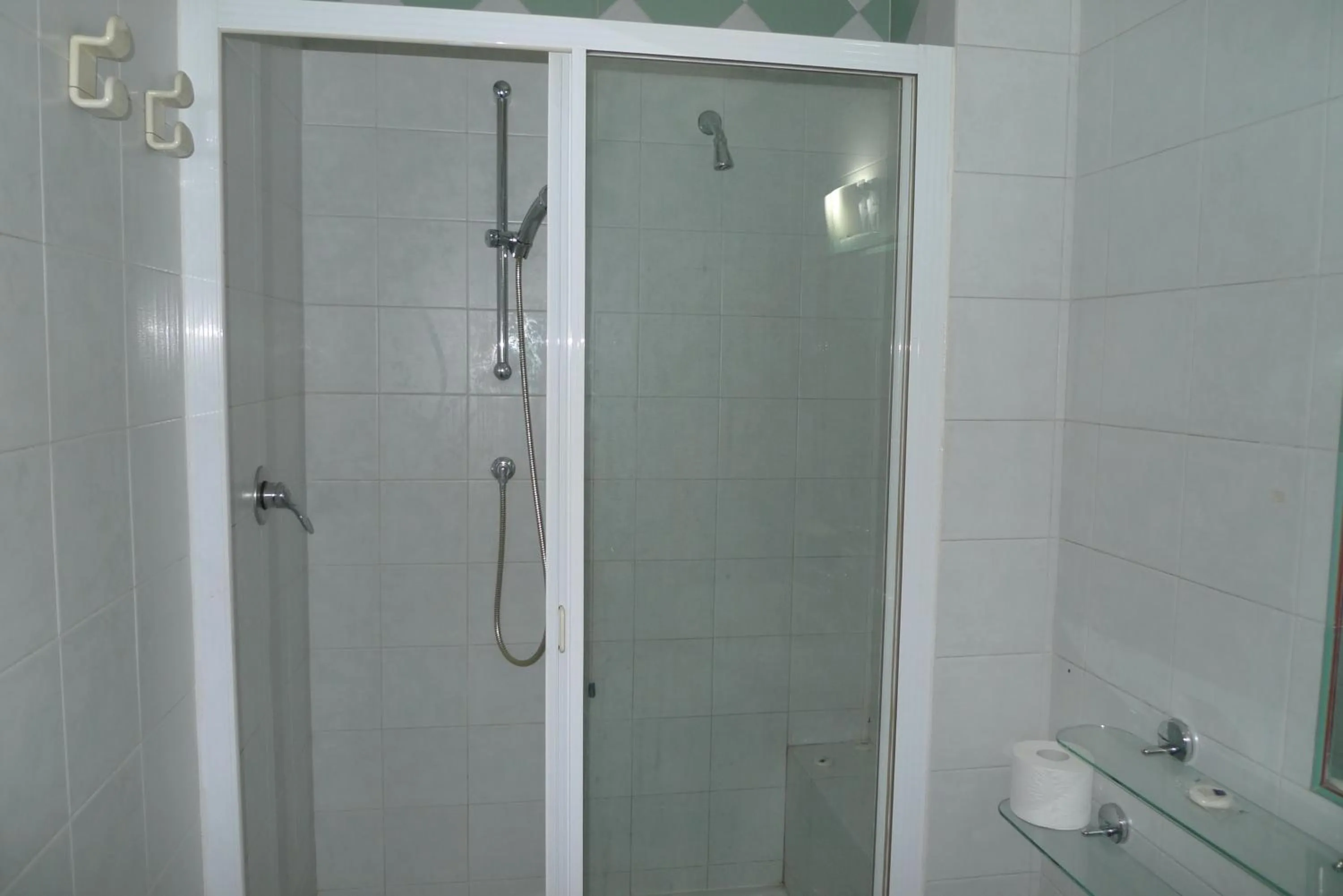 Shower in B&B Ai Prati