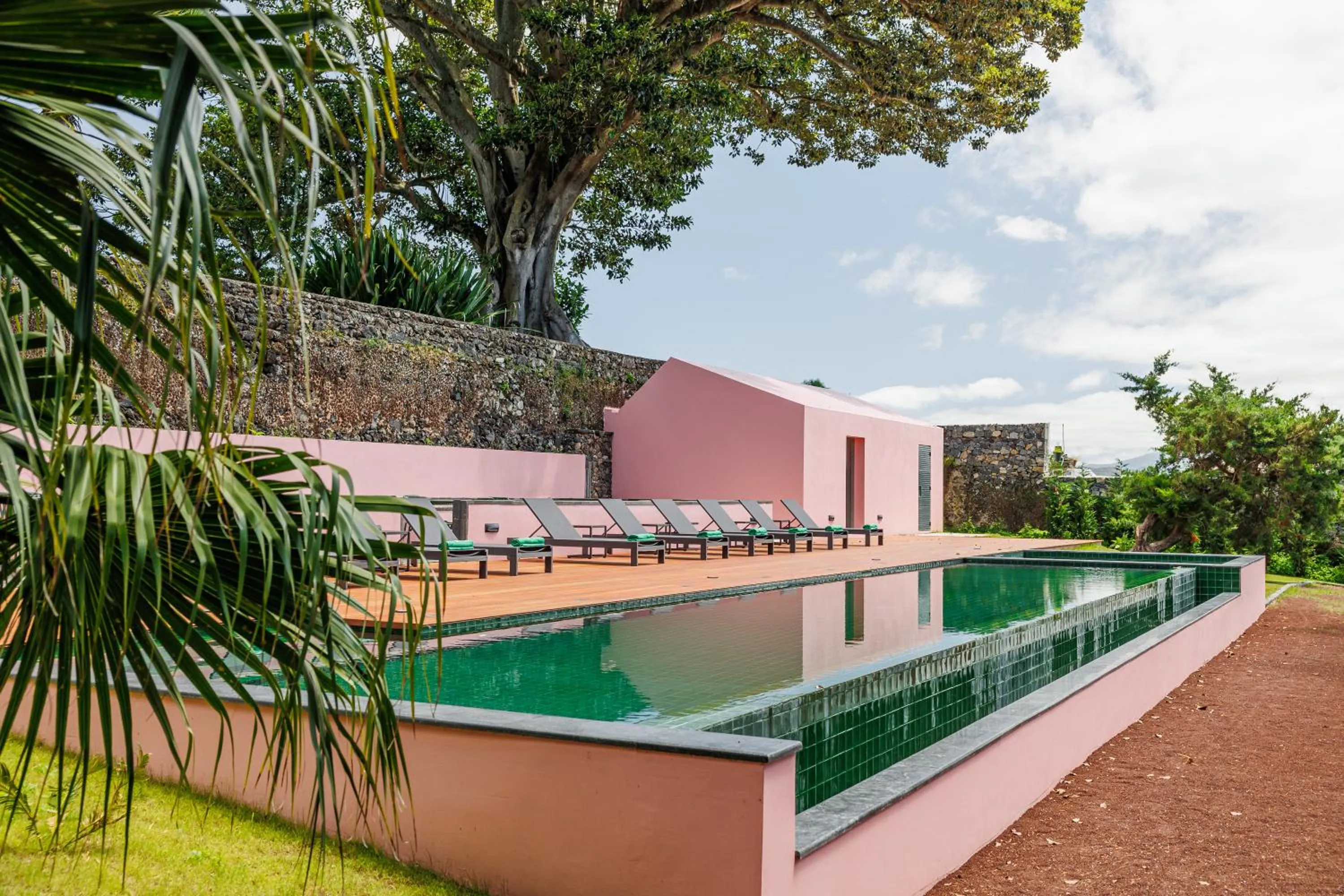 Swimming pool in Solar dos Cantos Botanic House & Garden