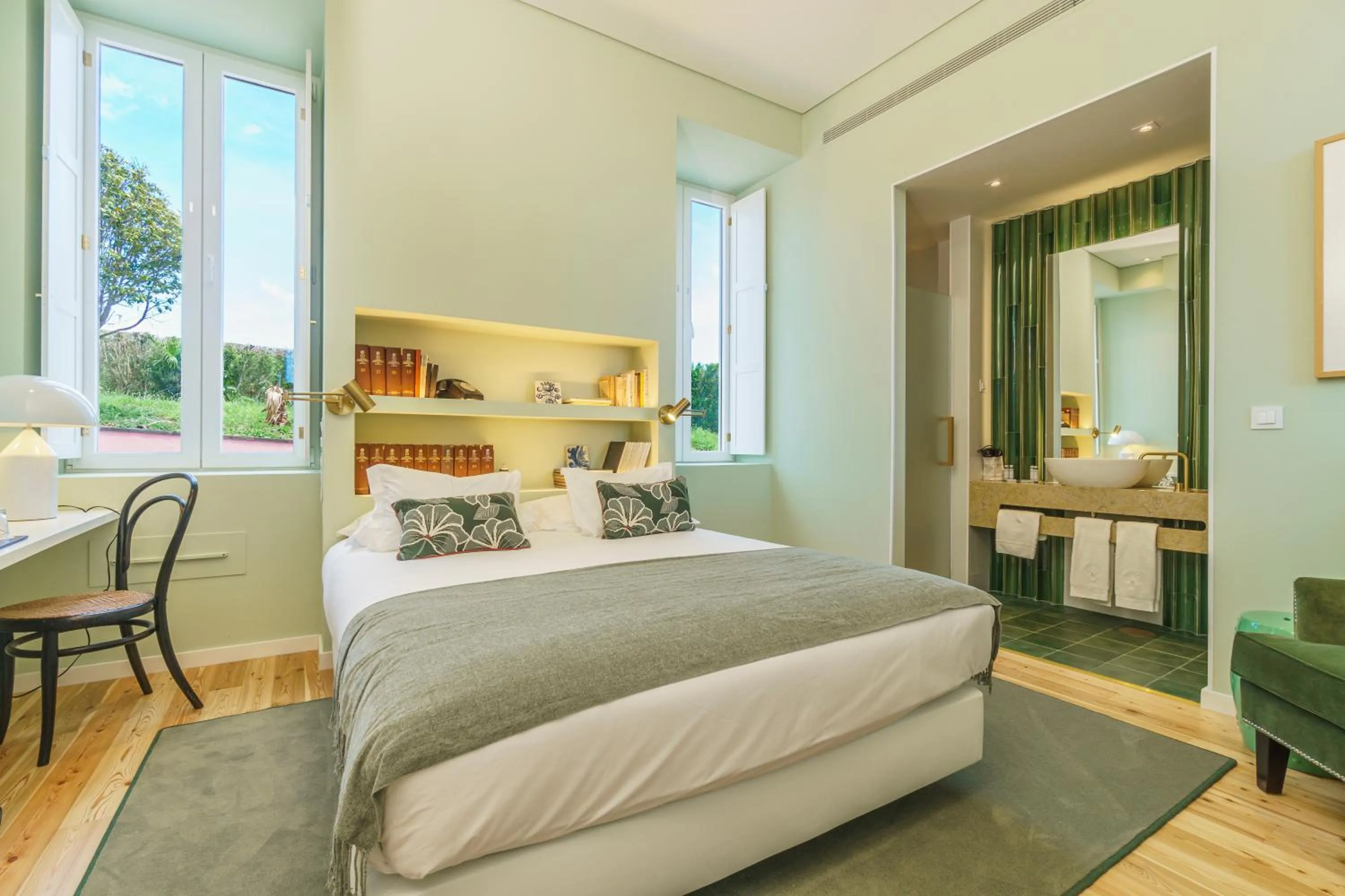 Bed in Solar dos Cantos Botanic House & Garden