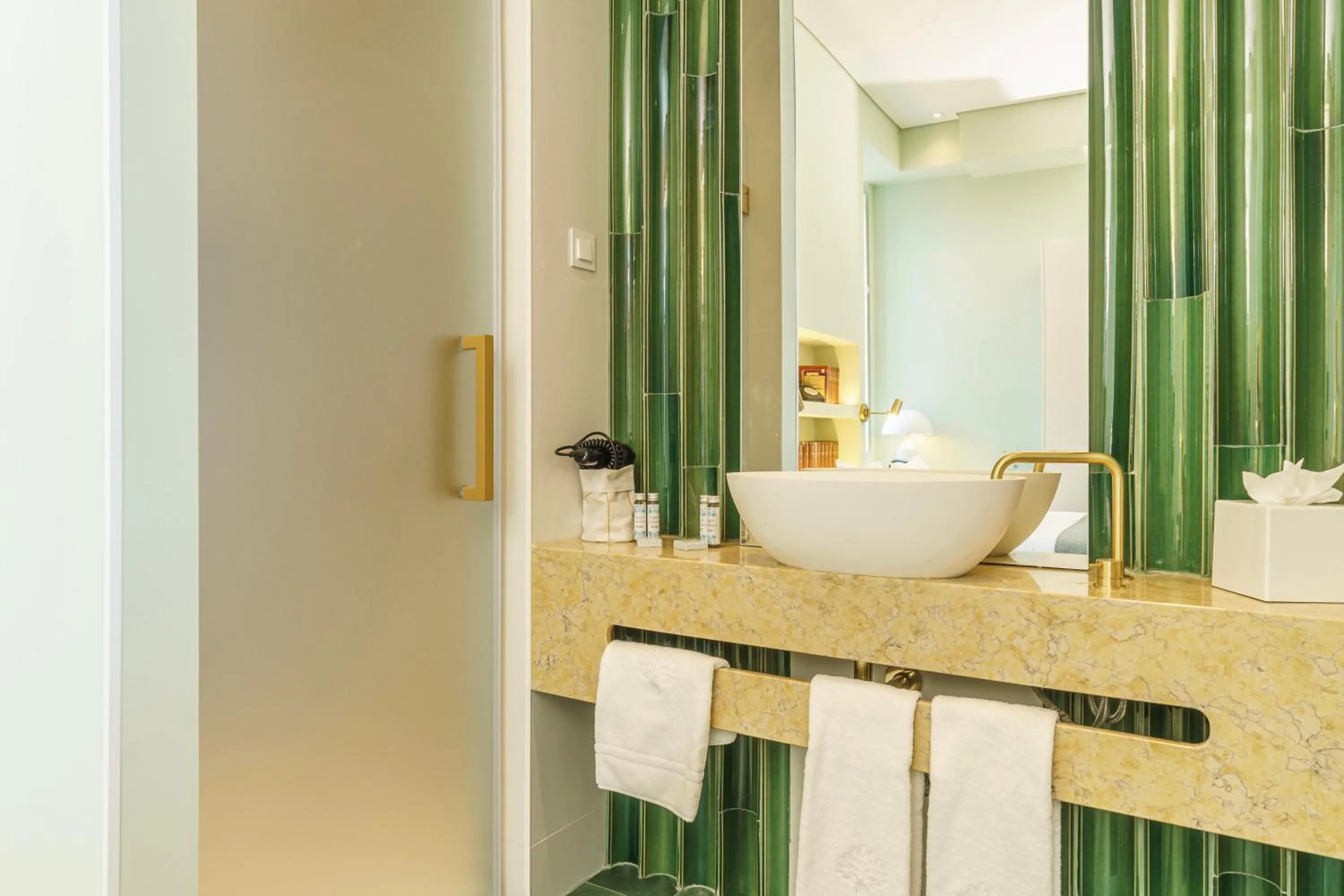 Toilet in Solar dos Cantos Botanic House & Garden