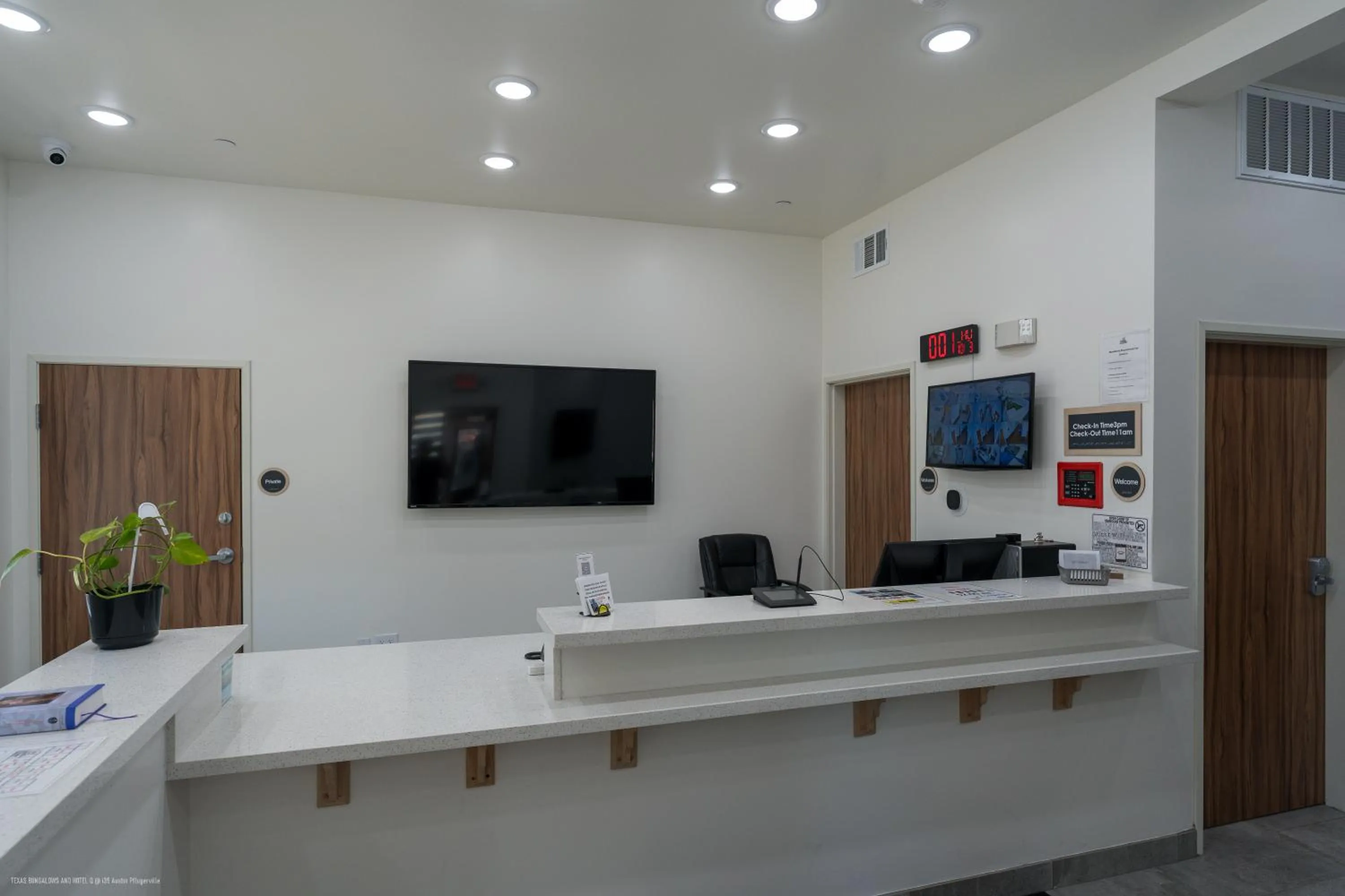 Lobby or reception in Texas Bungalows Hotel and Hotel Que at i35 Austin Pflugerville