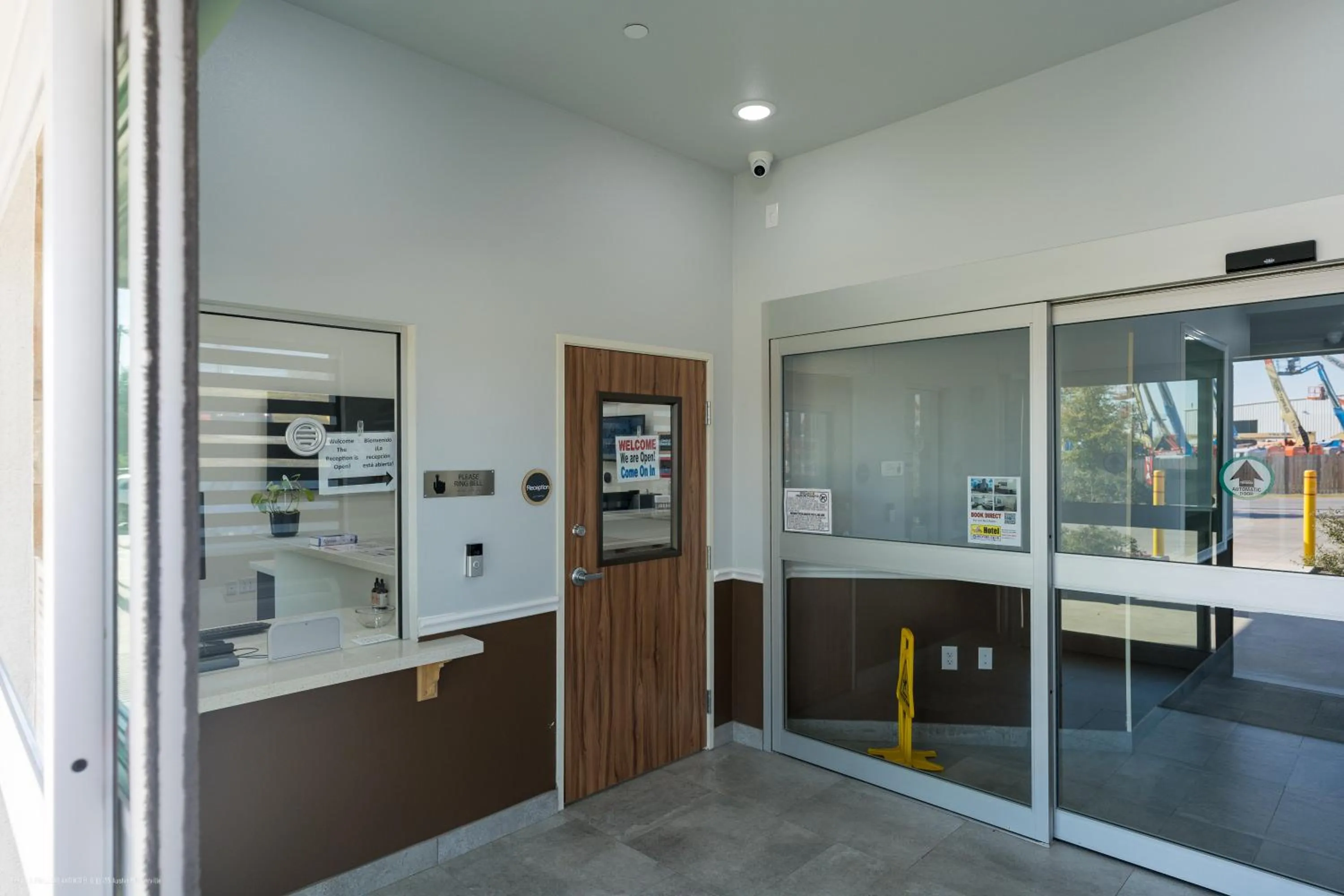 Lobby or reception in Texas Bungalows Hotel and Hotel Que at i35 Austin Pflugerville