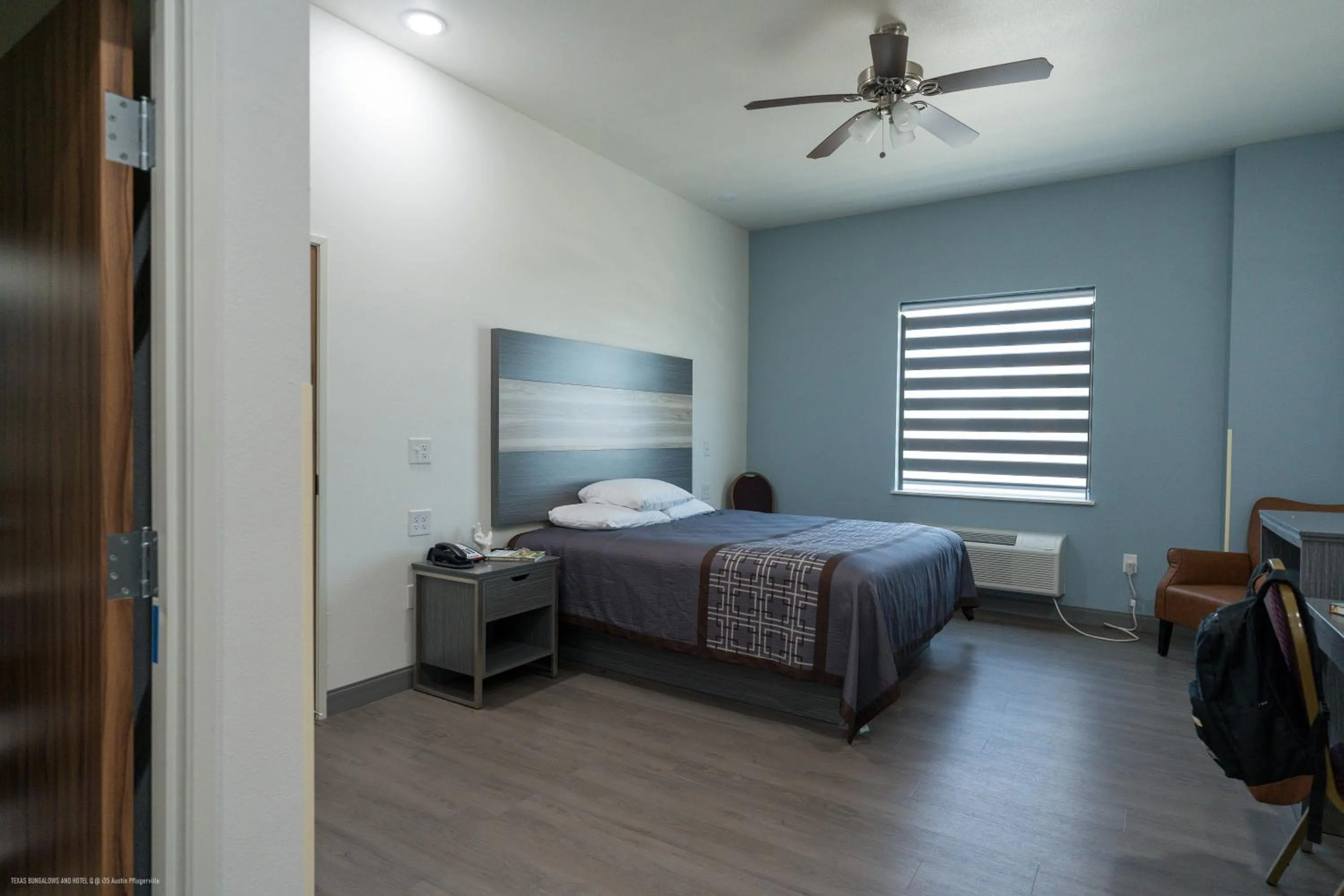 Bedroom, Bed in Texas Bungalows Hotel and Hotel Que at i35 Austin Pflugerville