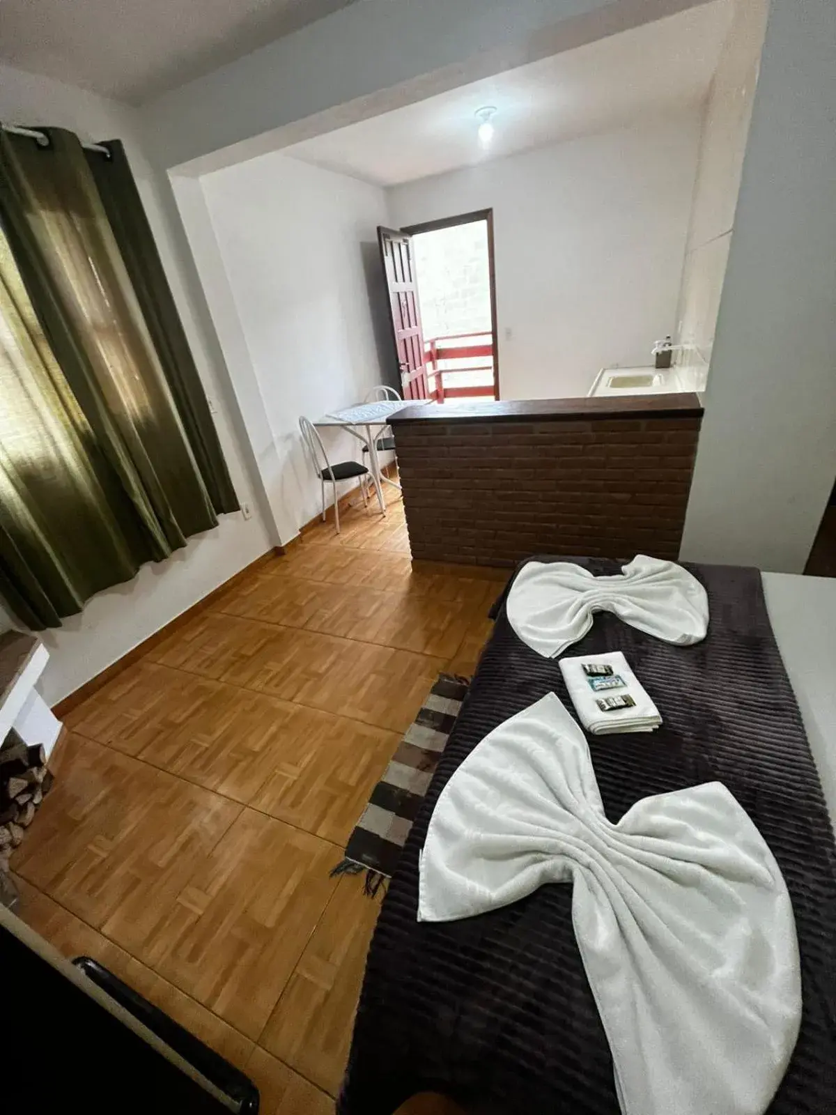 Ground Floor Suite with Kitchen in Pousada Cantinho Colibri Ground Floor Suite with Kitchen in Pousada Cantinho Colibri