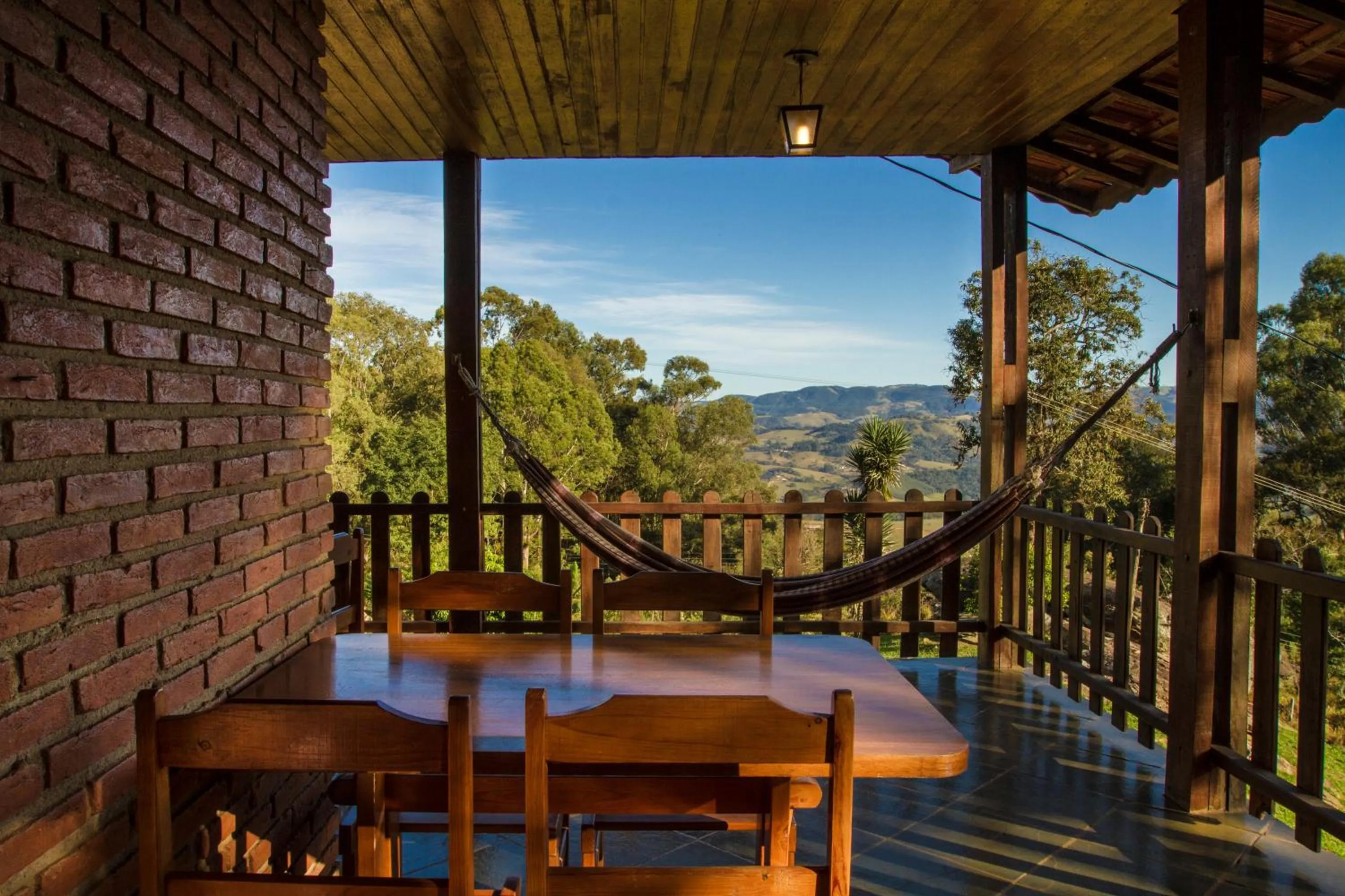 Restaurant/places to eat in Pousada Céu de Luz - Próximo a Monte Verde