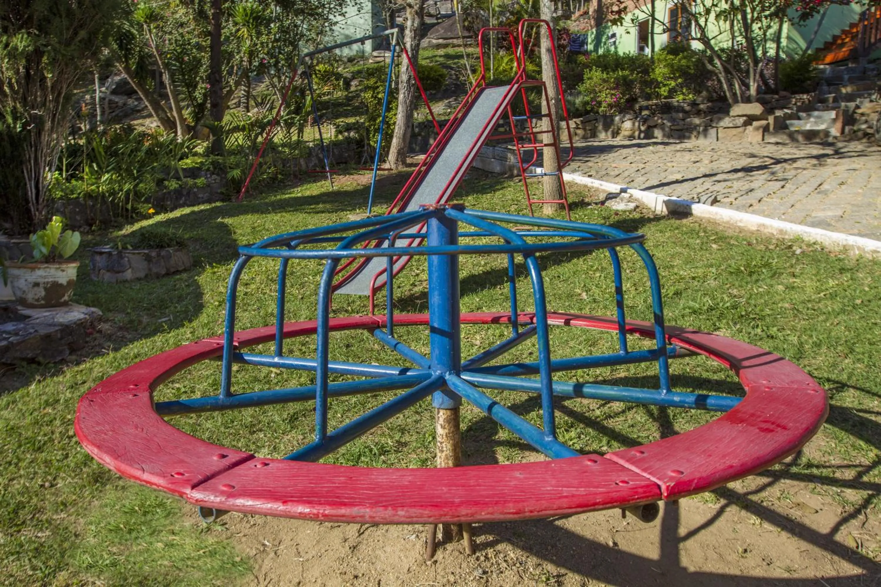 Children play ground in Pousada Céu de Luz - Próximo a Monte Verde