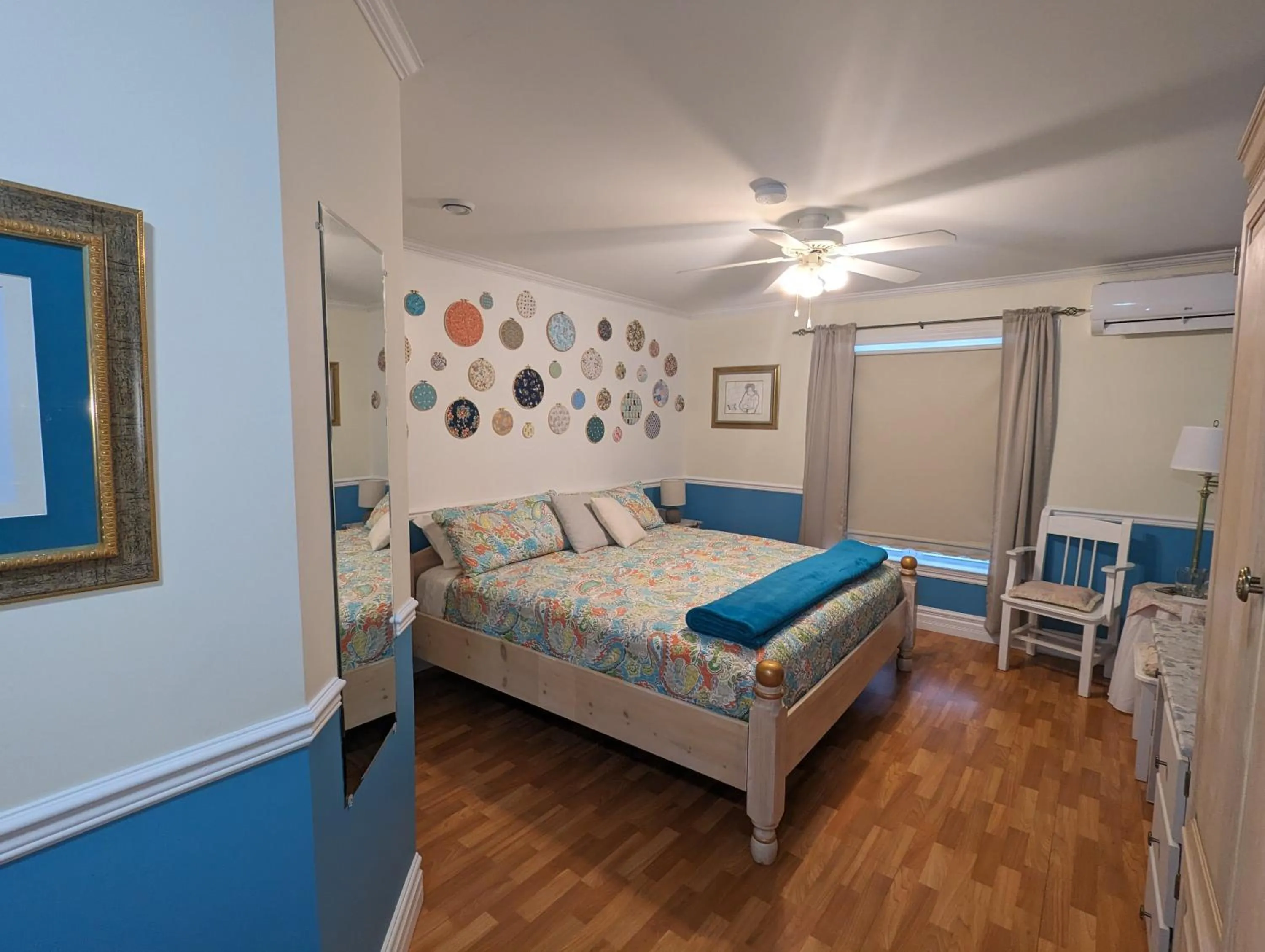 Bed in The Parrsboro Mansion Inn