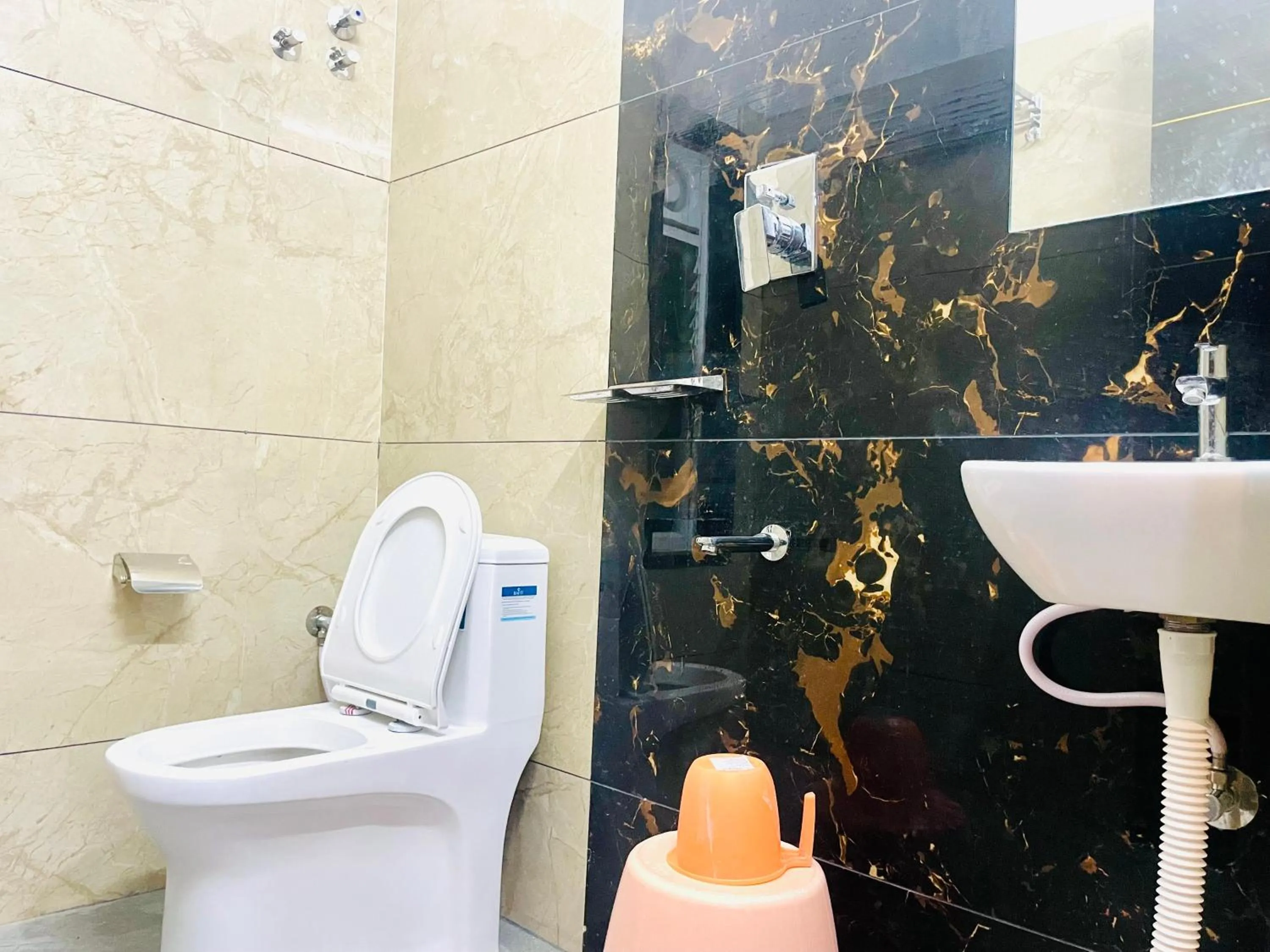 Shower in Deccan Suites, Tirupati