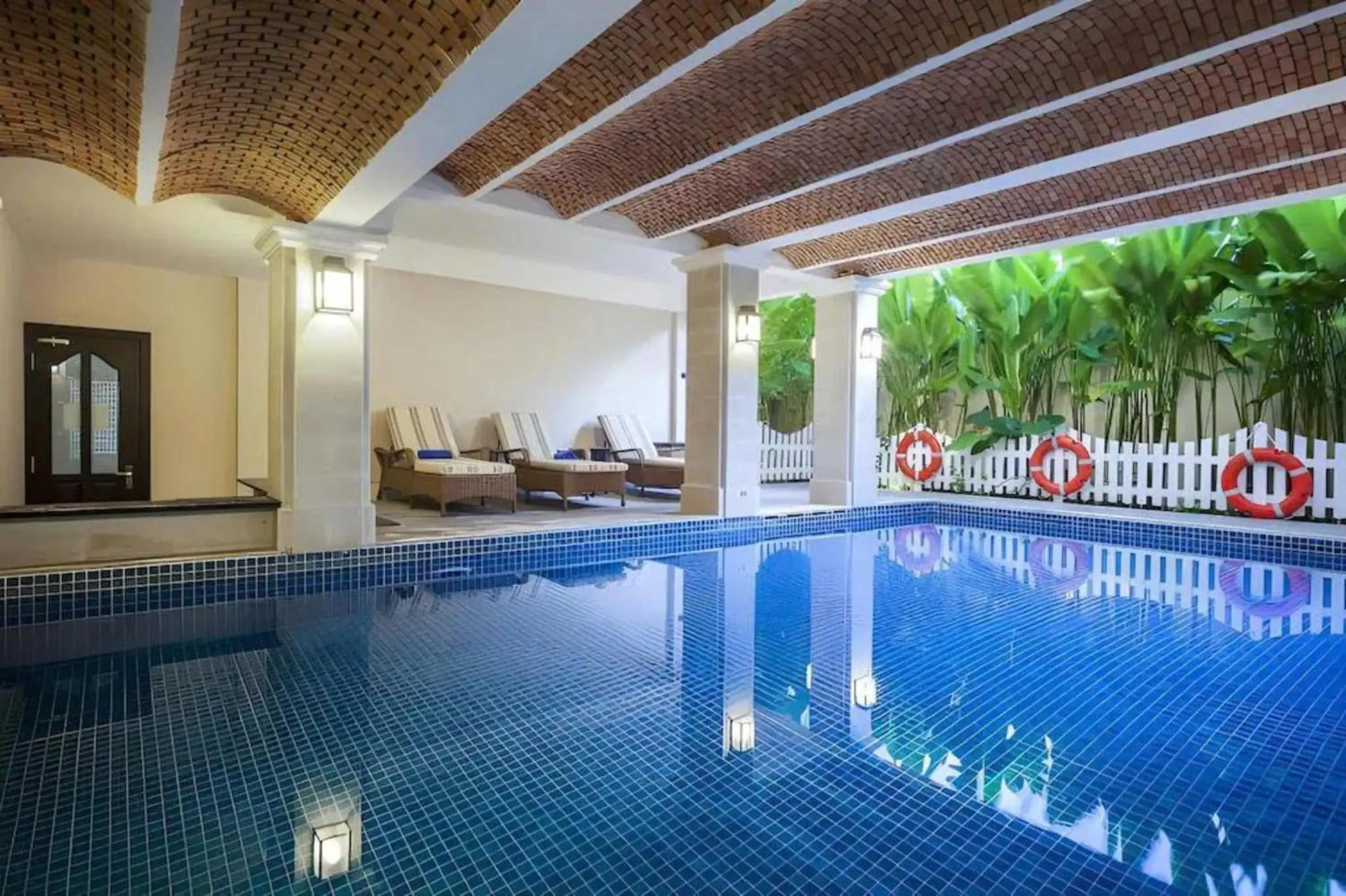 Swimming pool in Little Residence - A Boutique Hotel & Spa Swimming pool in Little Residence - A Boutique Hotel & Spa