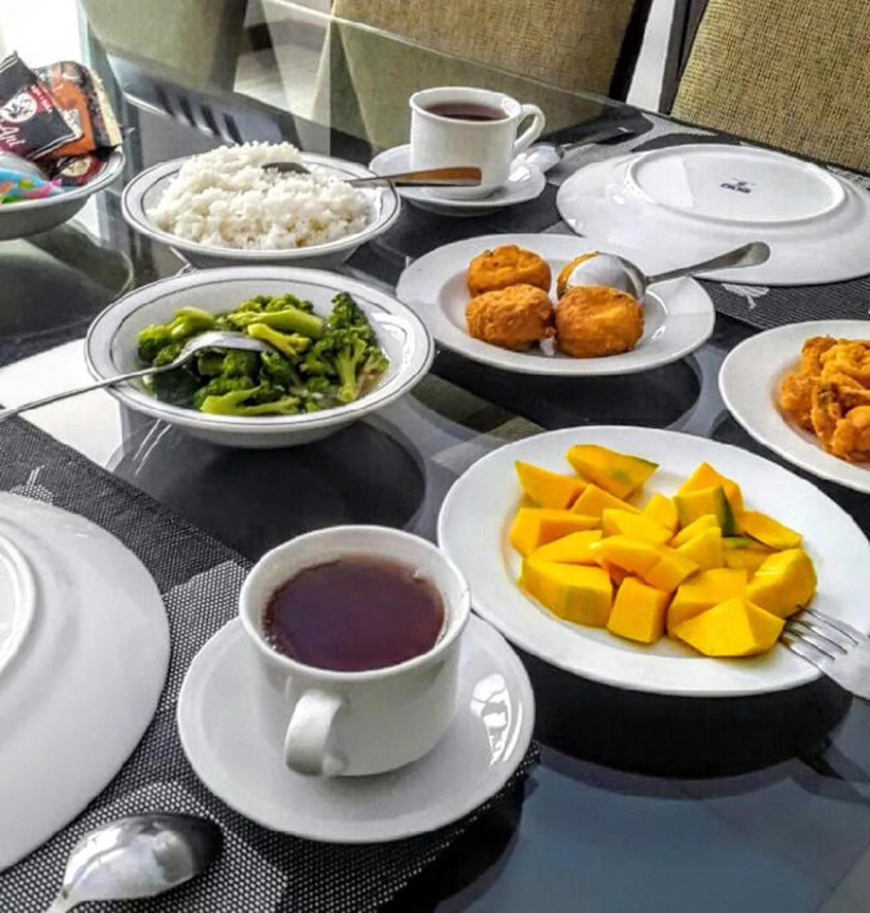 Breakfast in Dago 207