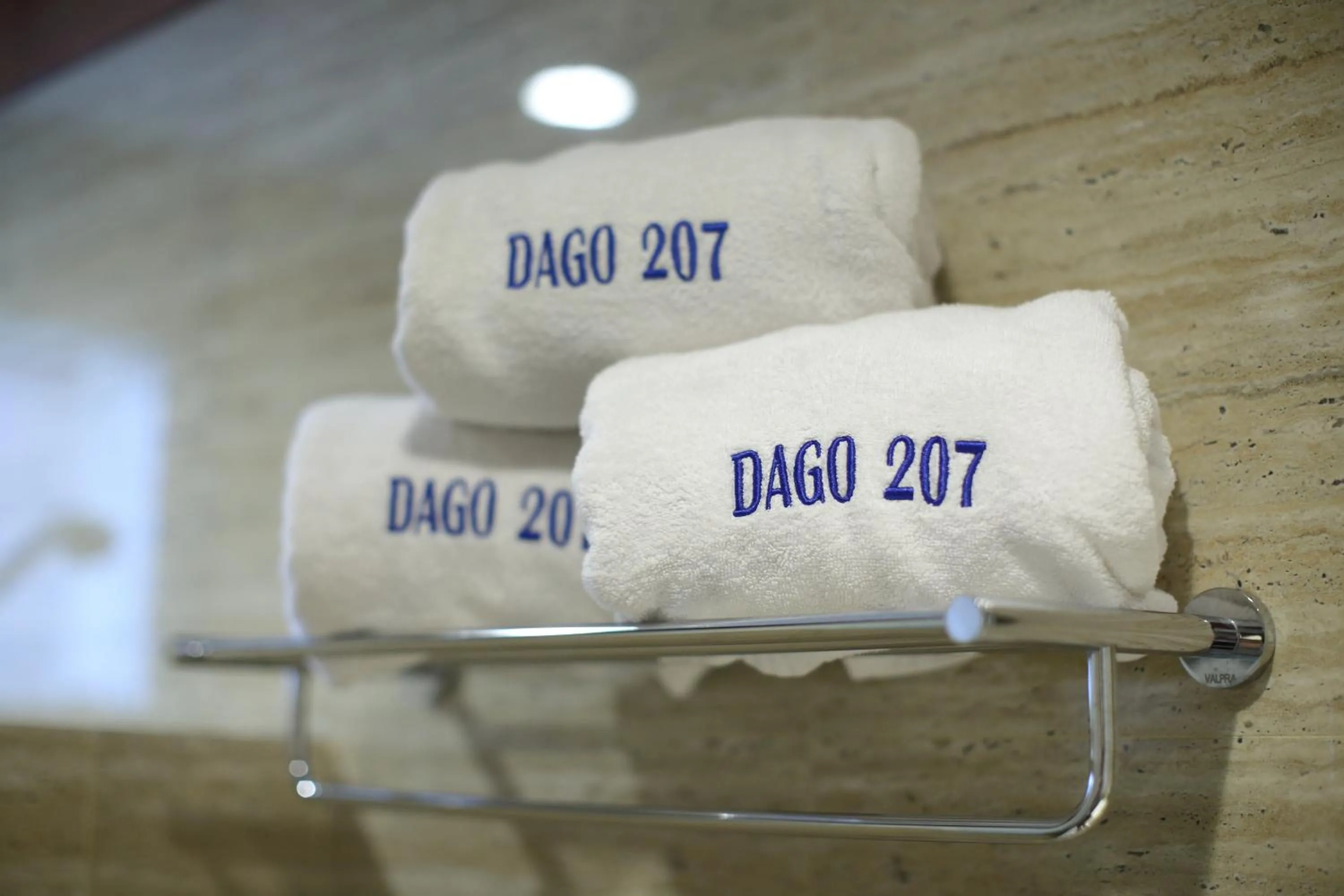 Property logo or sign in Dago 207