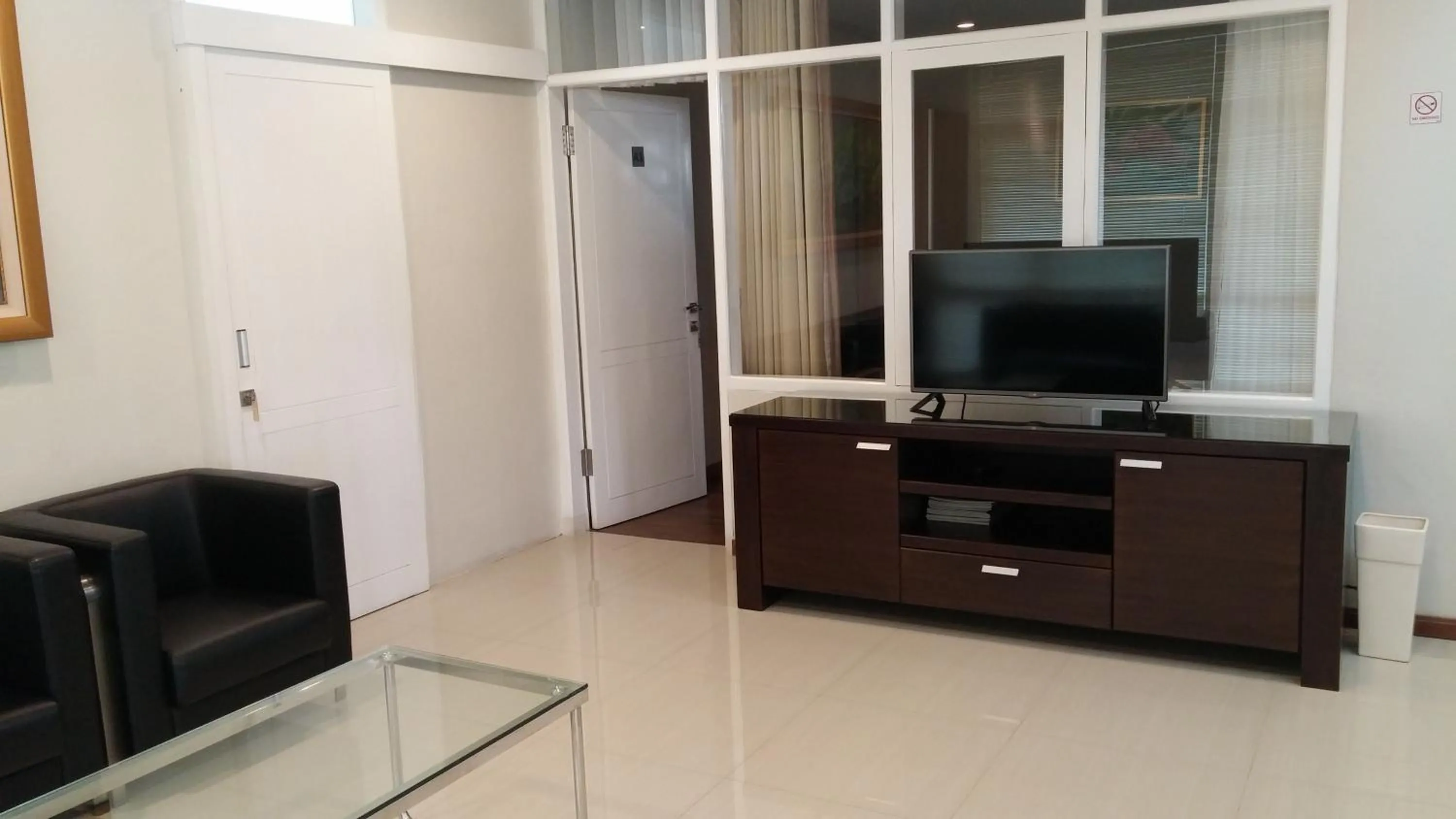 Communal lounge/ TV room in Dago 207