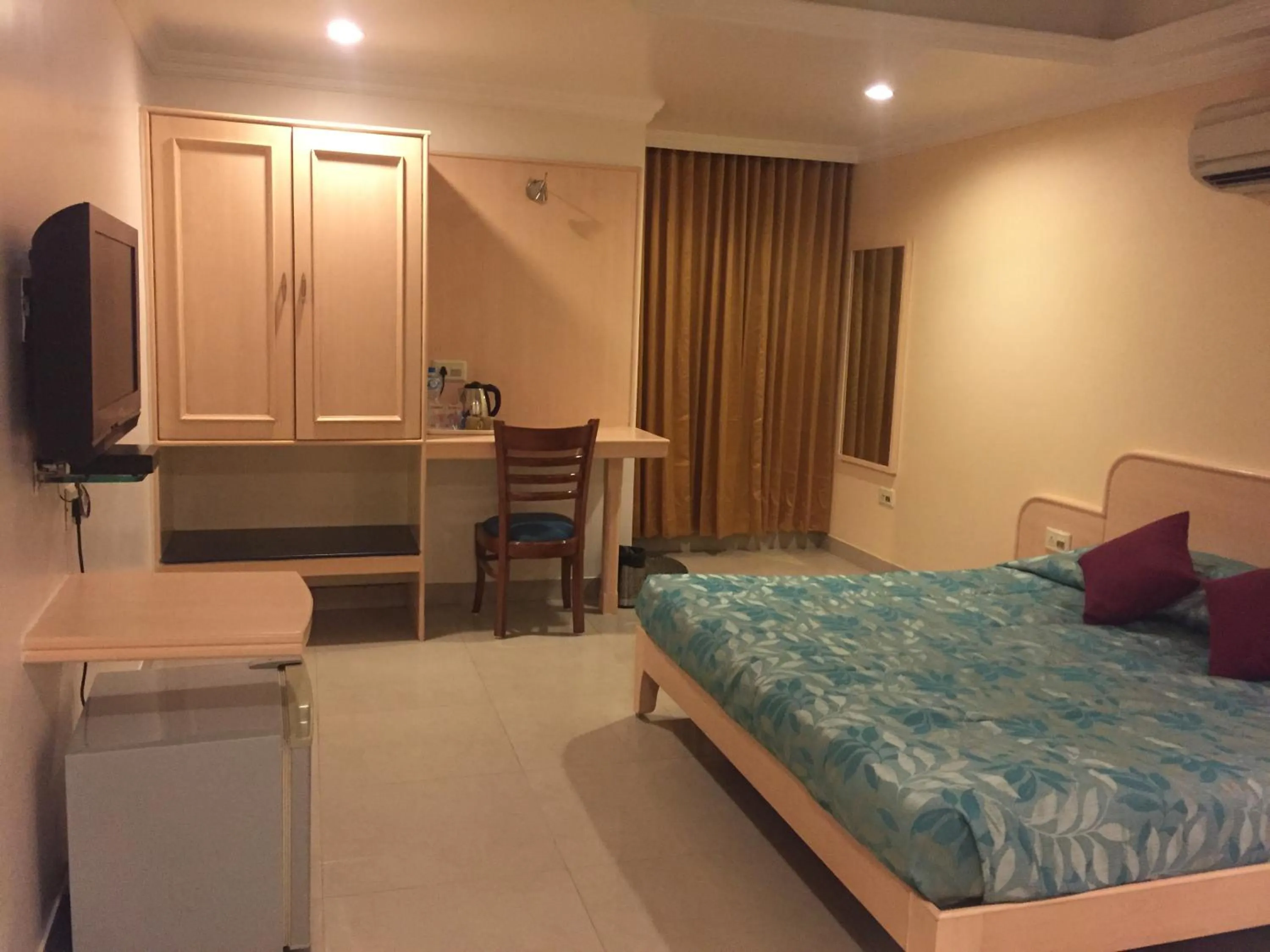 Bed in Hotel Sarthak