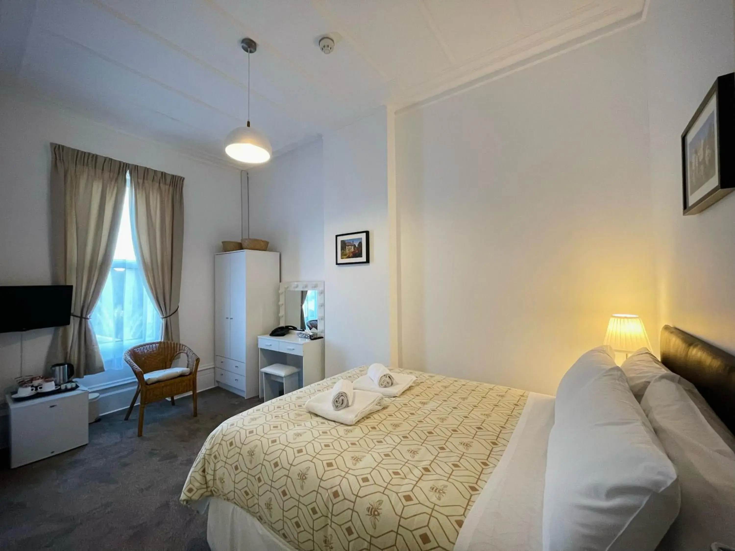 Bedroom, Bed in The Gateway Hotel Bedroom, Bed in The Gateway Hotel