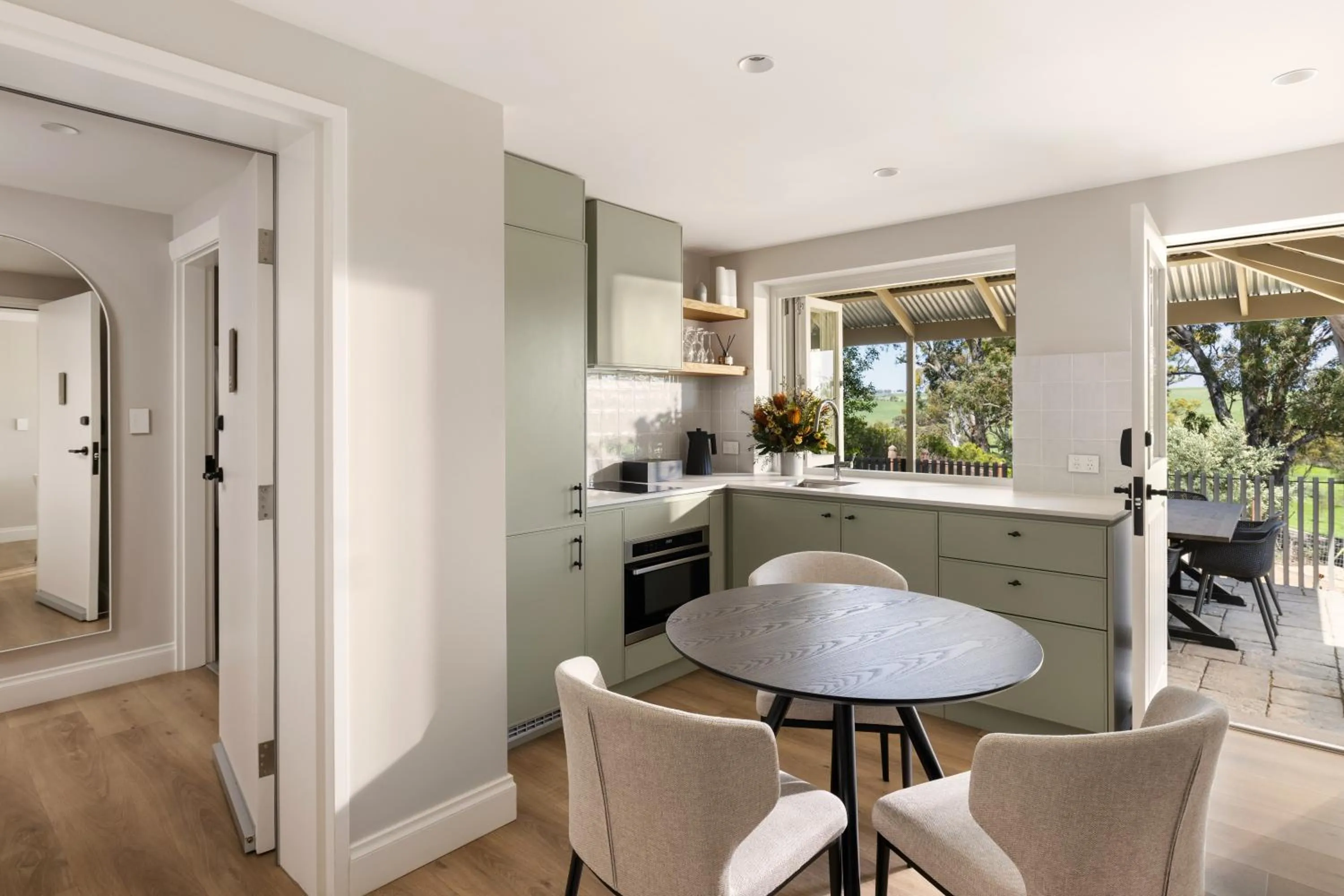 kitchen in Kingsford The Barossa