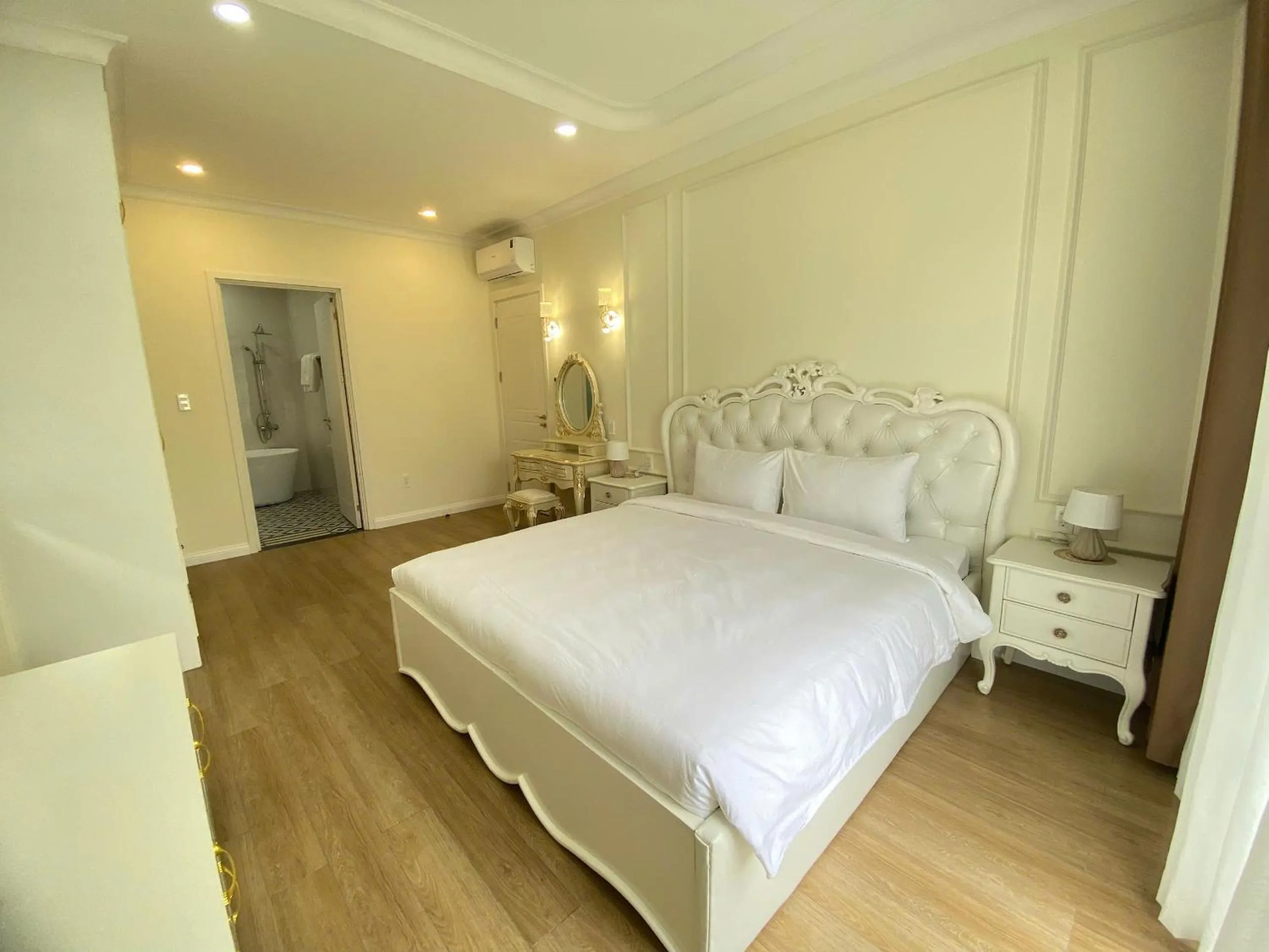 Bed in Villa Nova World Phan Thiết