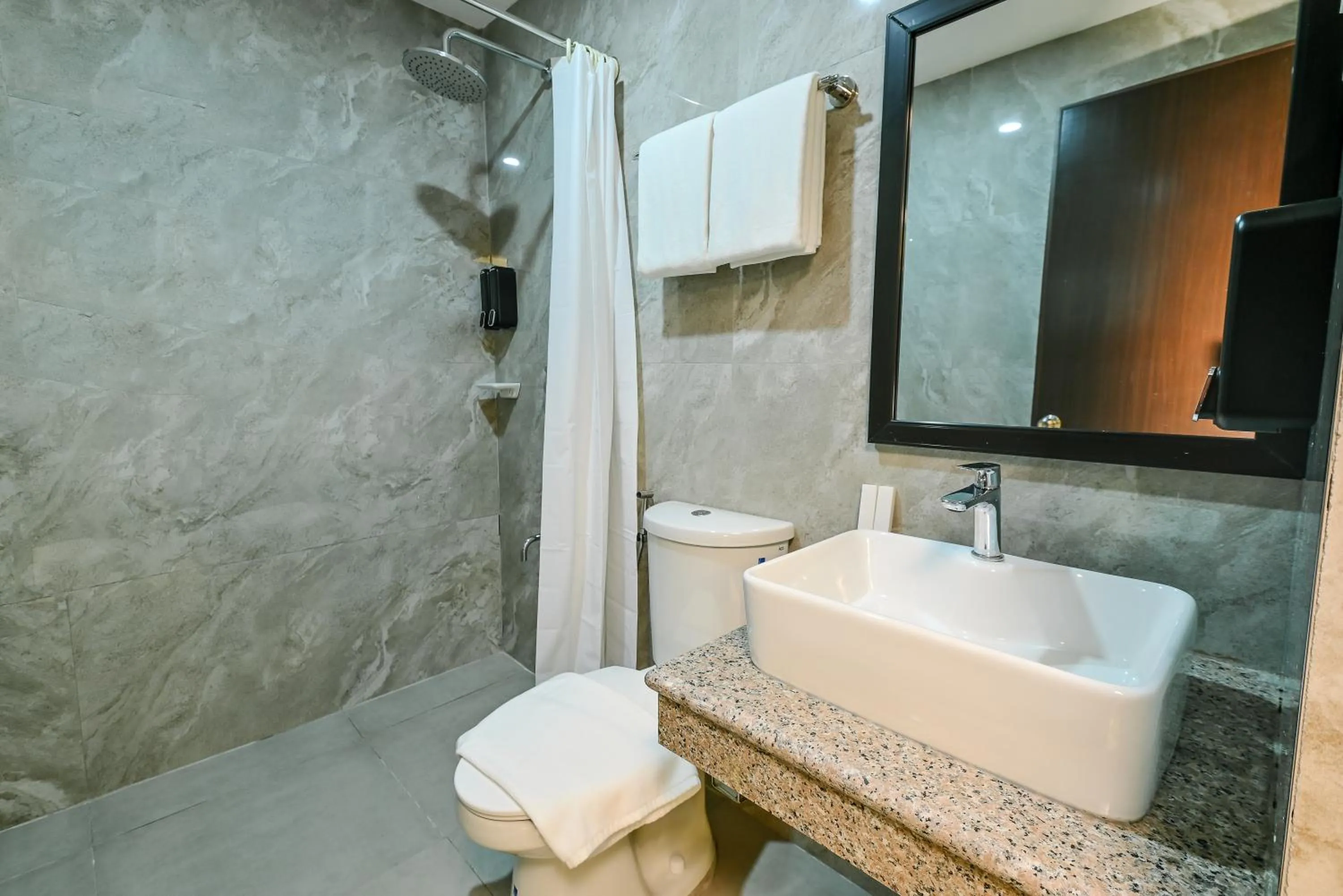 Bathroom in Monaco Hotel