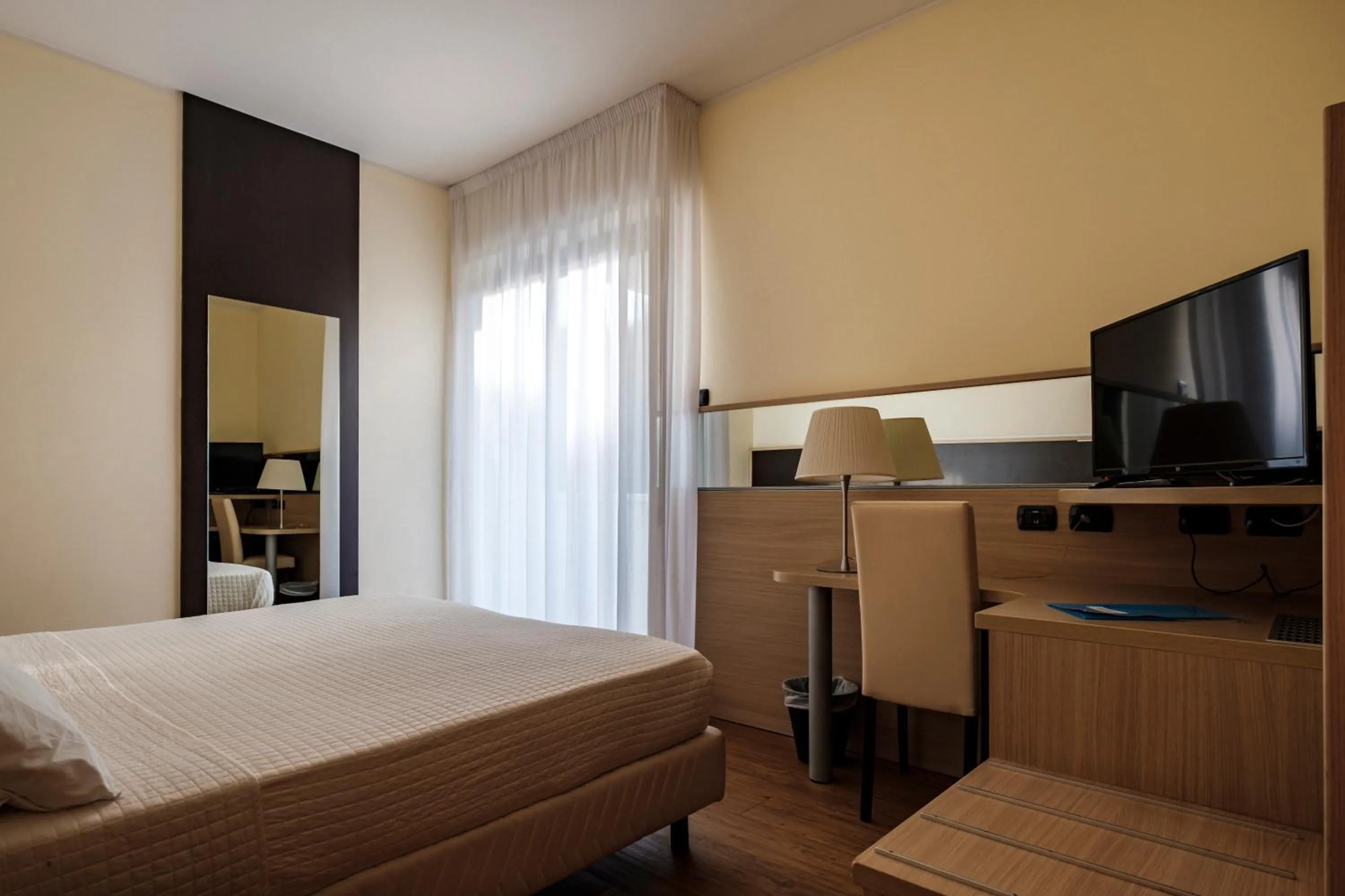 Bedroom, Bed in Augustus Hotel Riccione
