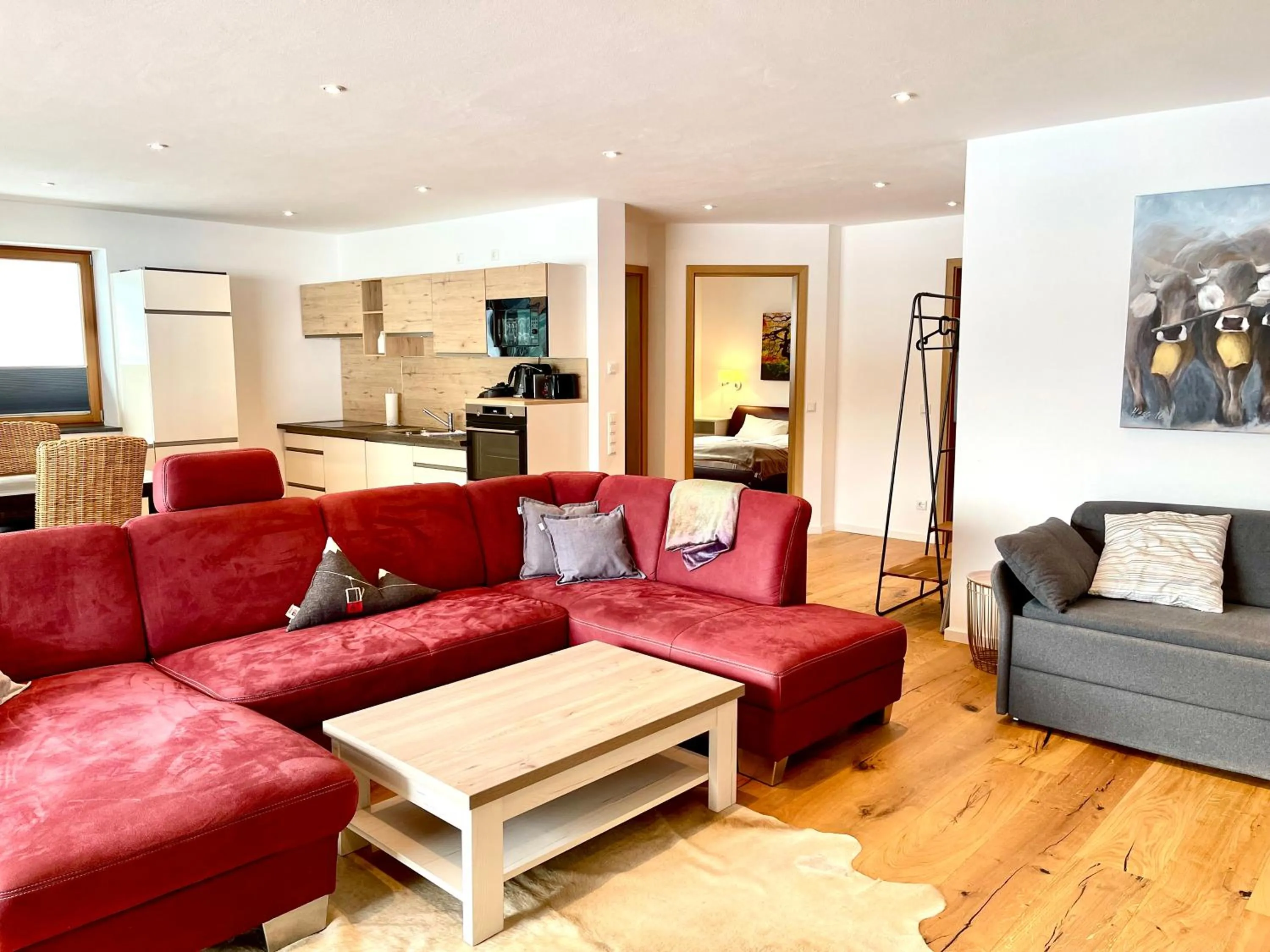 Communal lounge/ TV room in Alpenlodge Charivari - SommerBergBahn unlimited kostenlos