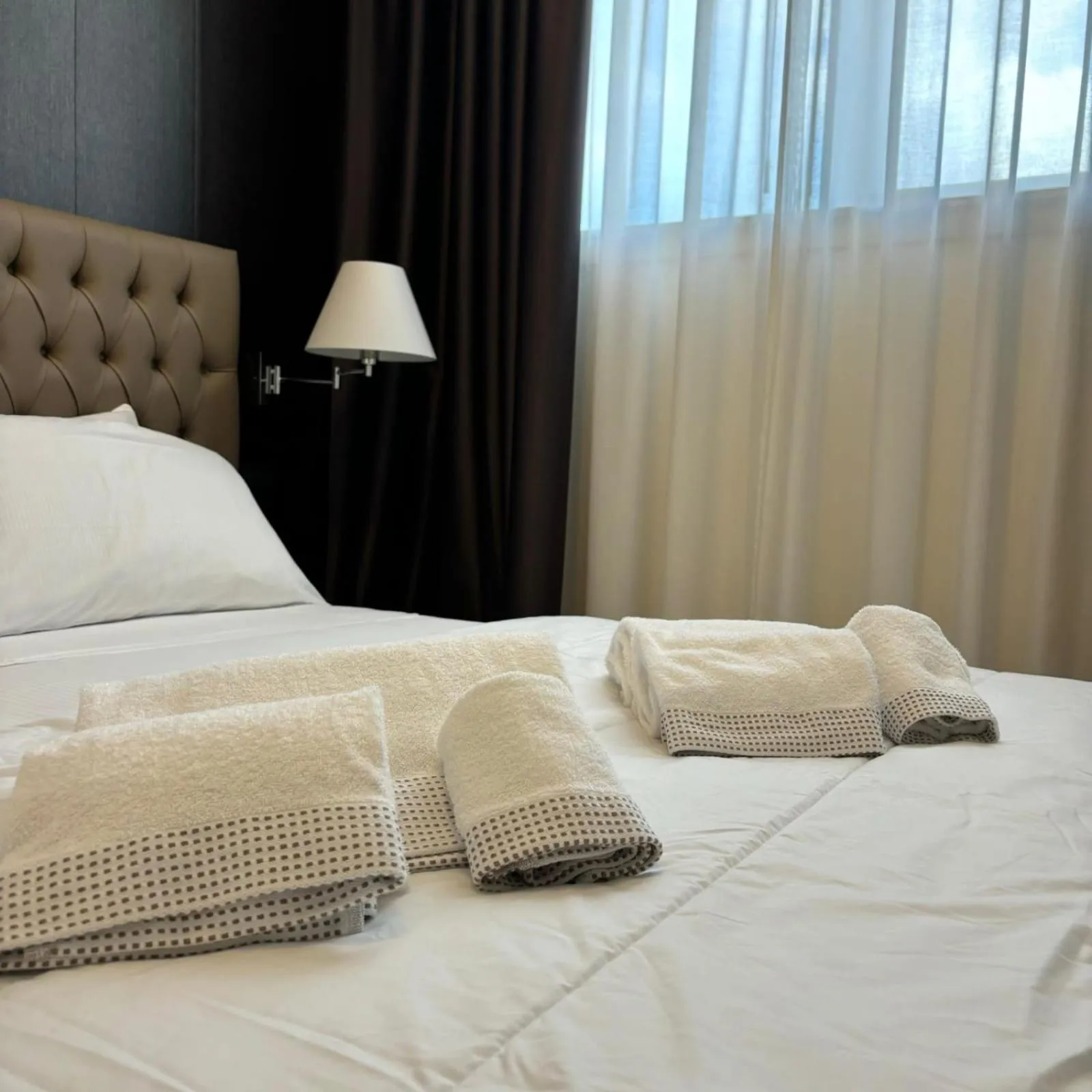 Bed in Hotel Donna Crescenza
