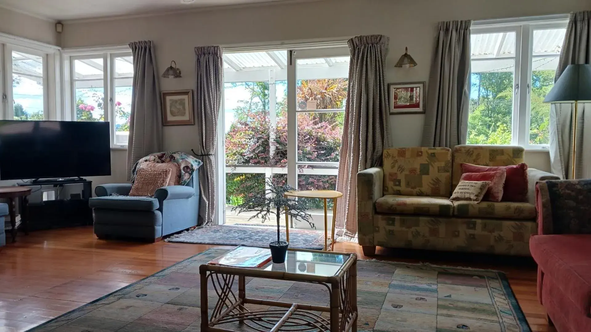 View (from property/room) in Magpie Cottage Homestay Bed & Breakfast View (from property/room) in Magpie Cottage Homestay Bed & Breakfast