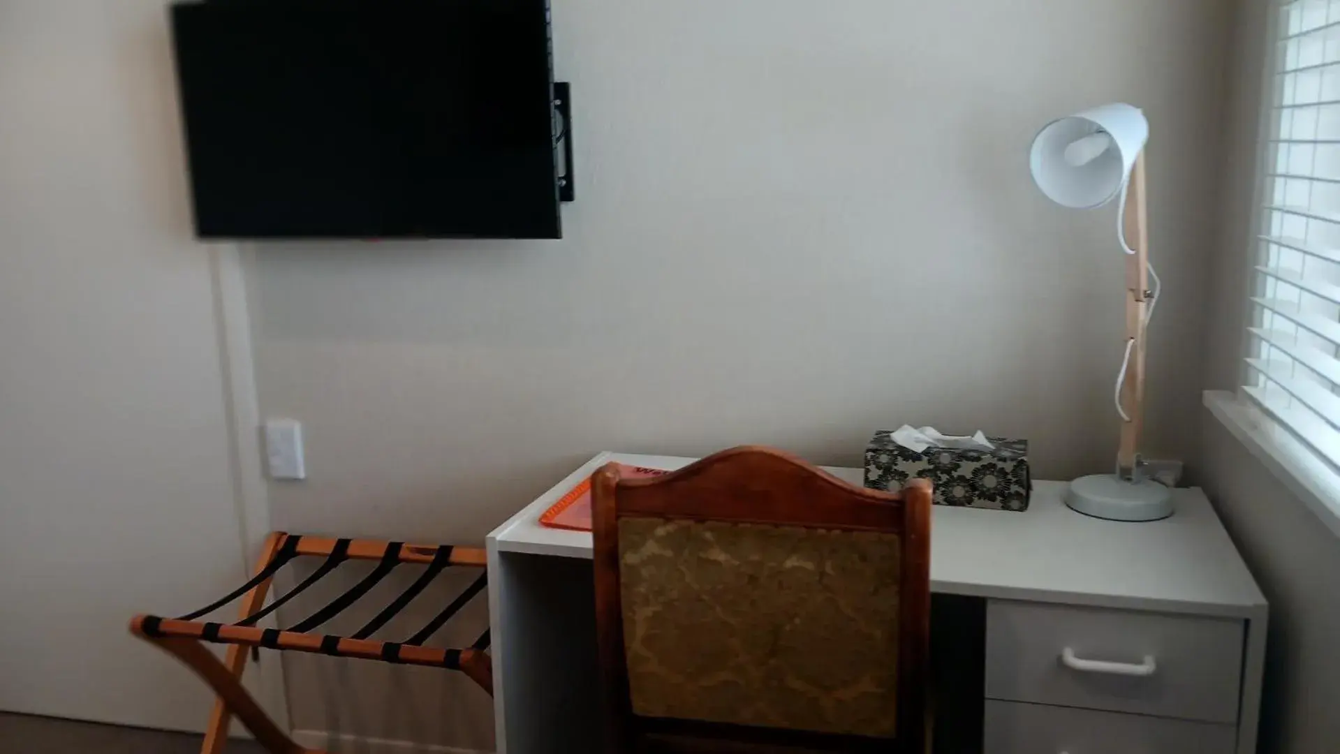 Bedroom in Magpie Cottage Homestay Bed & Breakfast Bedroom in Magpie Cottage Homestay Bed & Breakfast