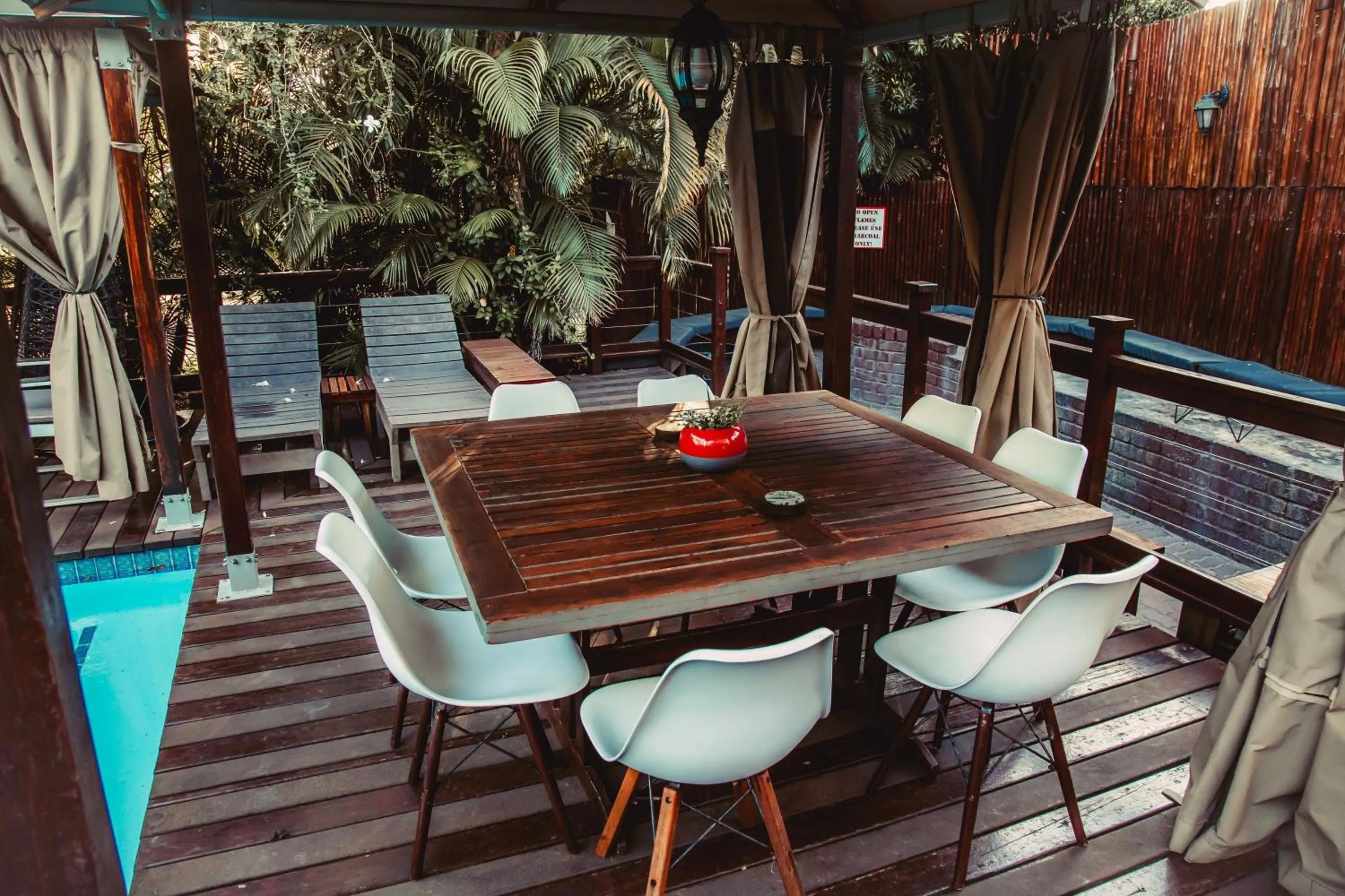 The Tree Top Village Urban Glamping