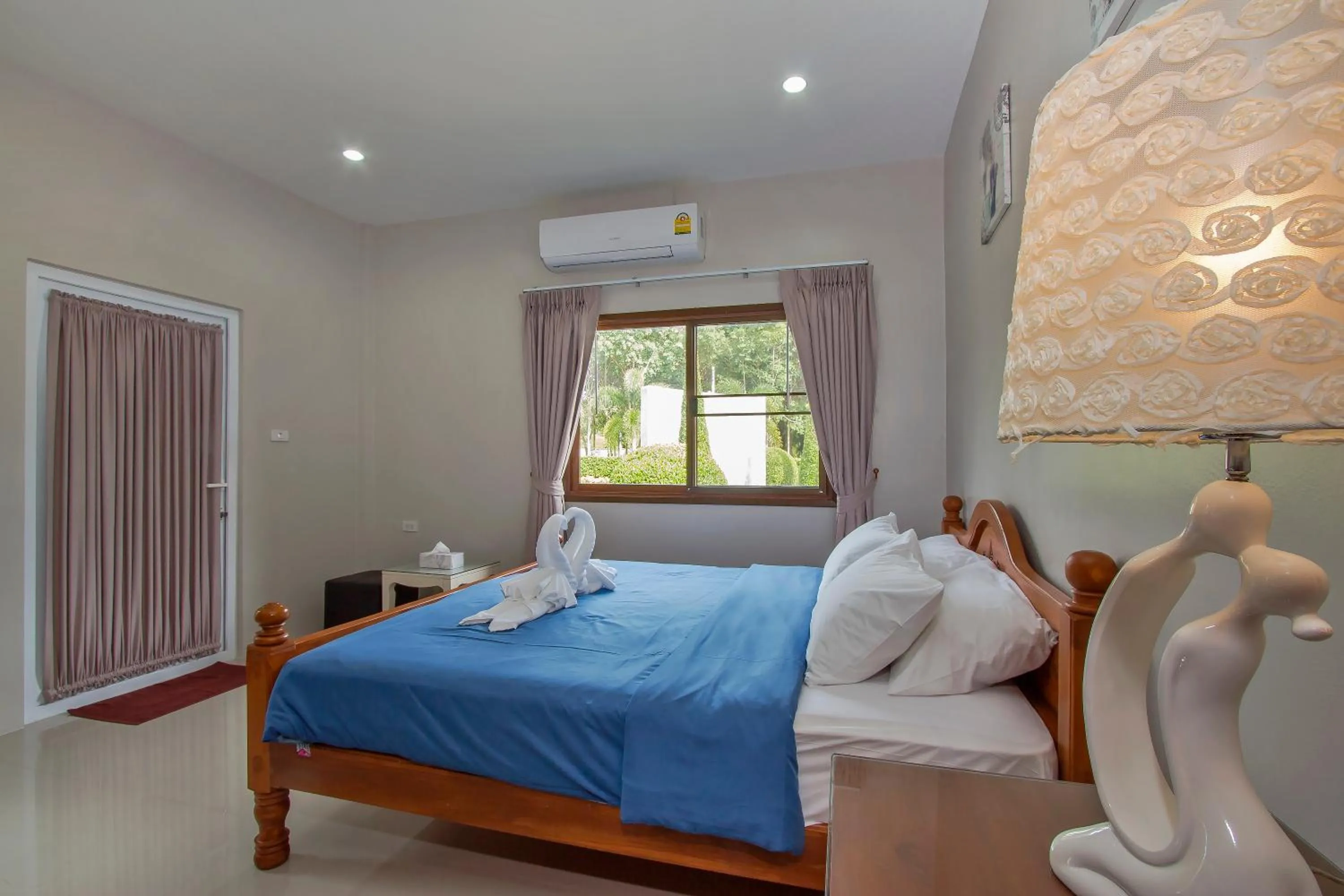 Bedroom, Bed in Maikhao Home Garden Bungalow