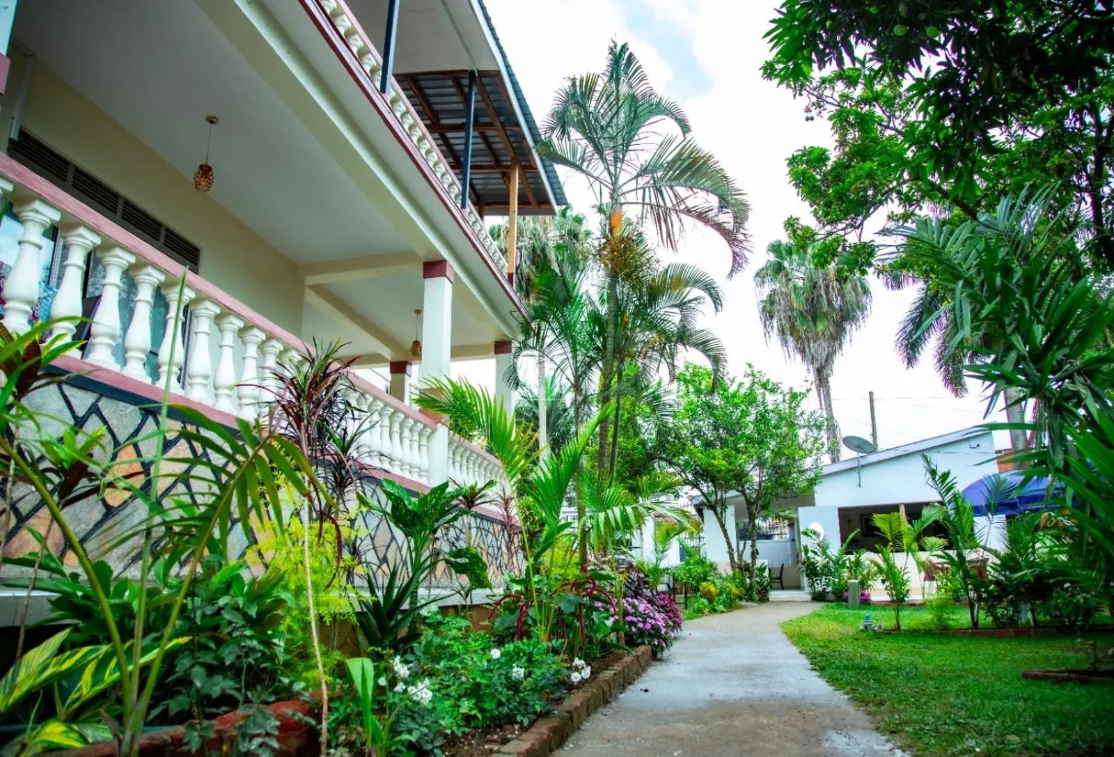 Lakeshore Bed and Breakfast