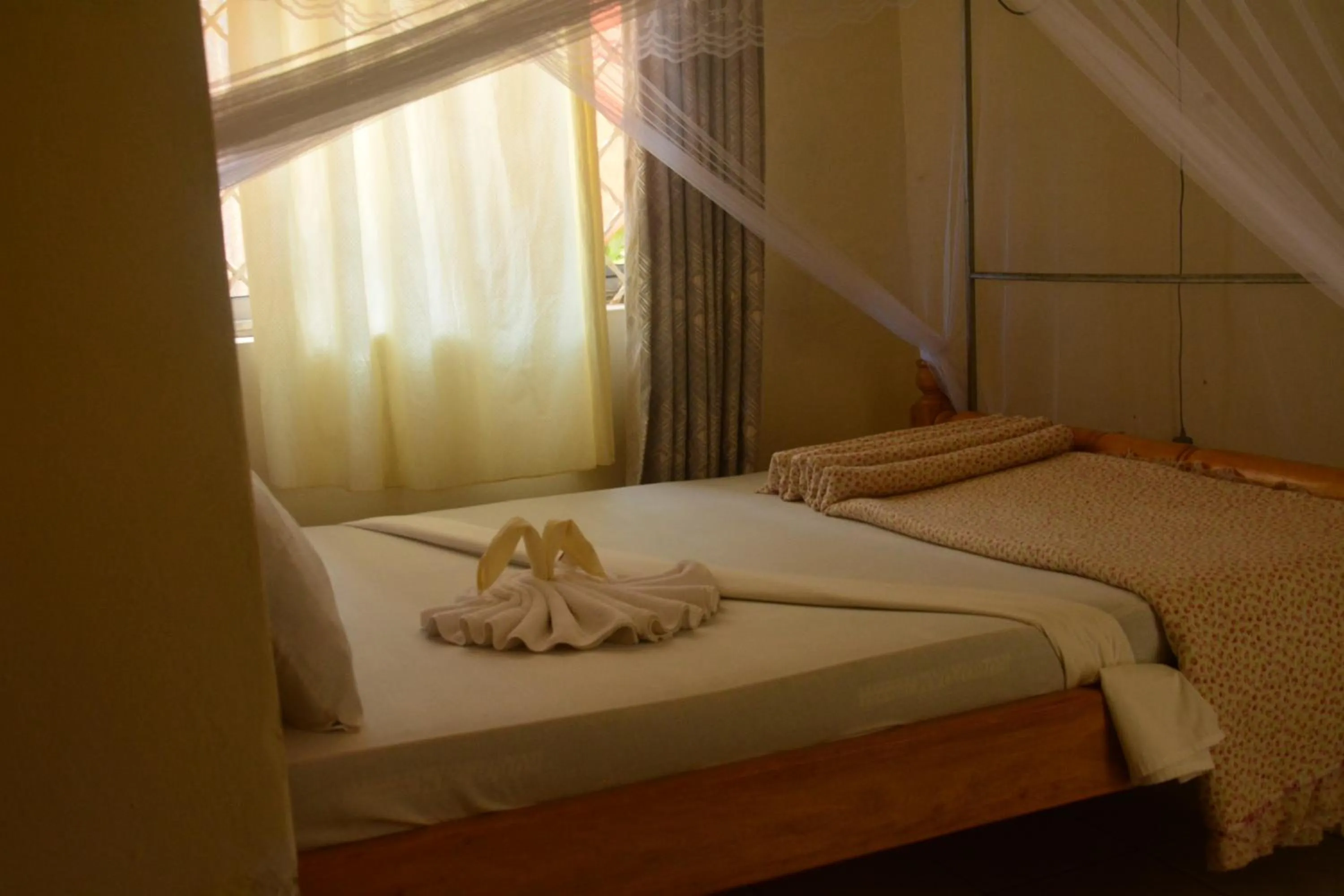 Bed in Lakeshore Bed and Breakfast
