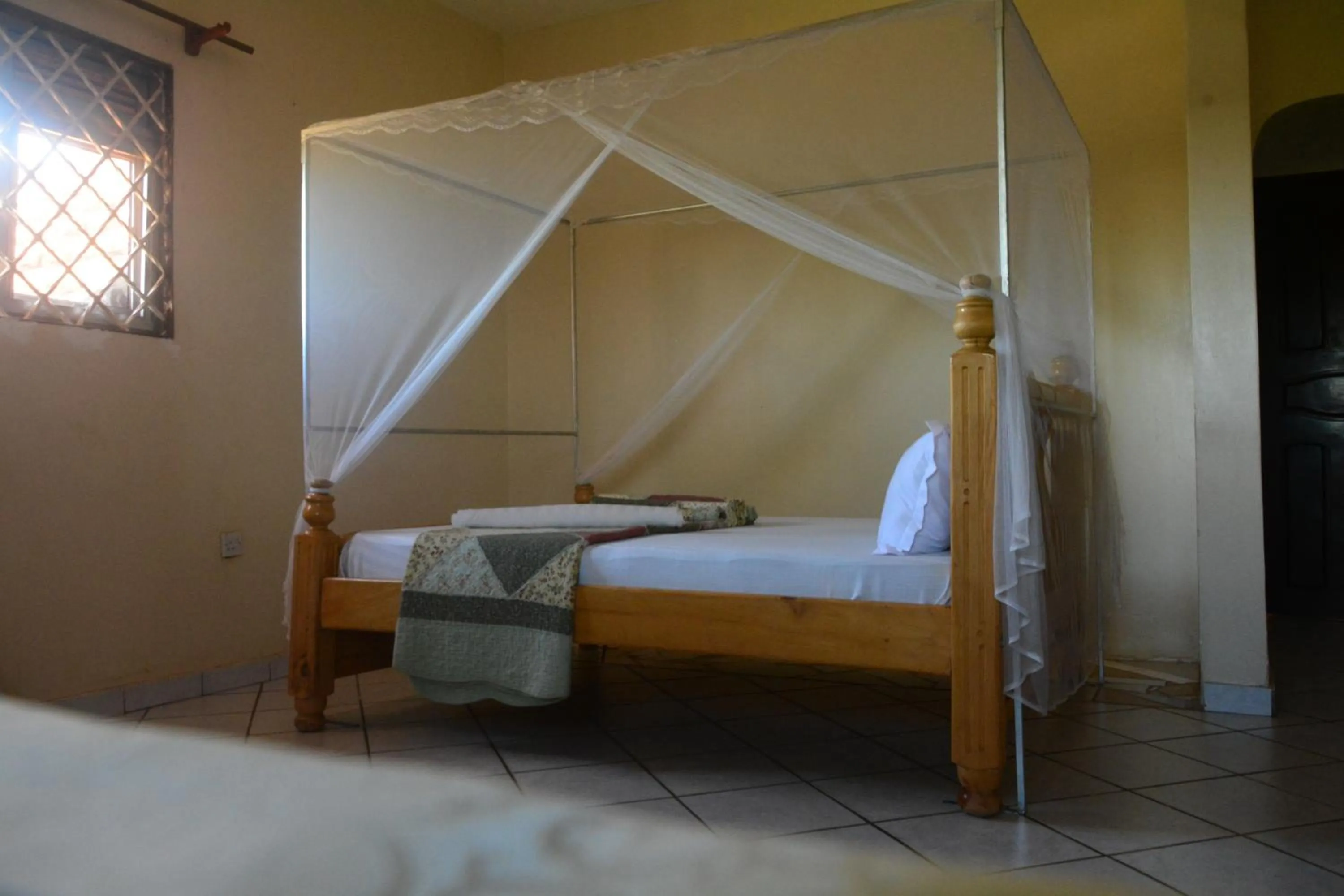 Bed in Lakeshore Bed and Breakfast