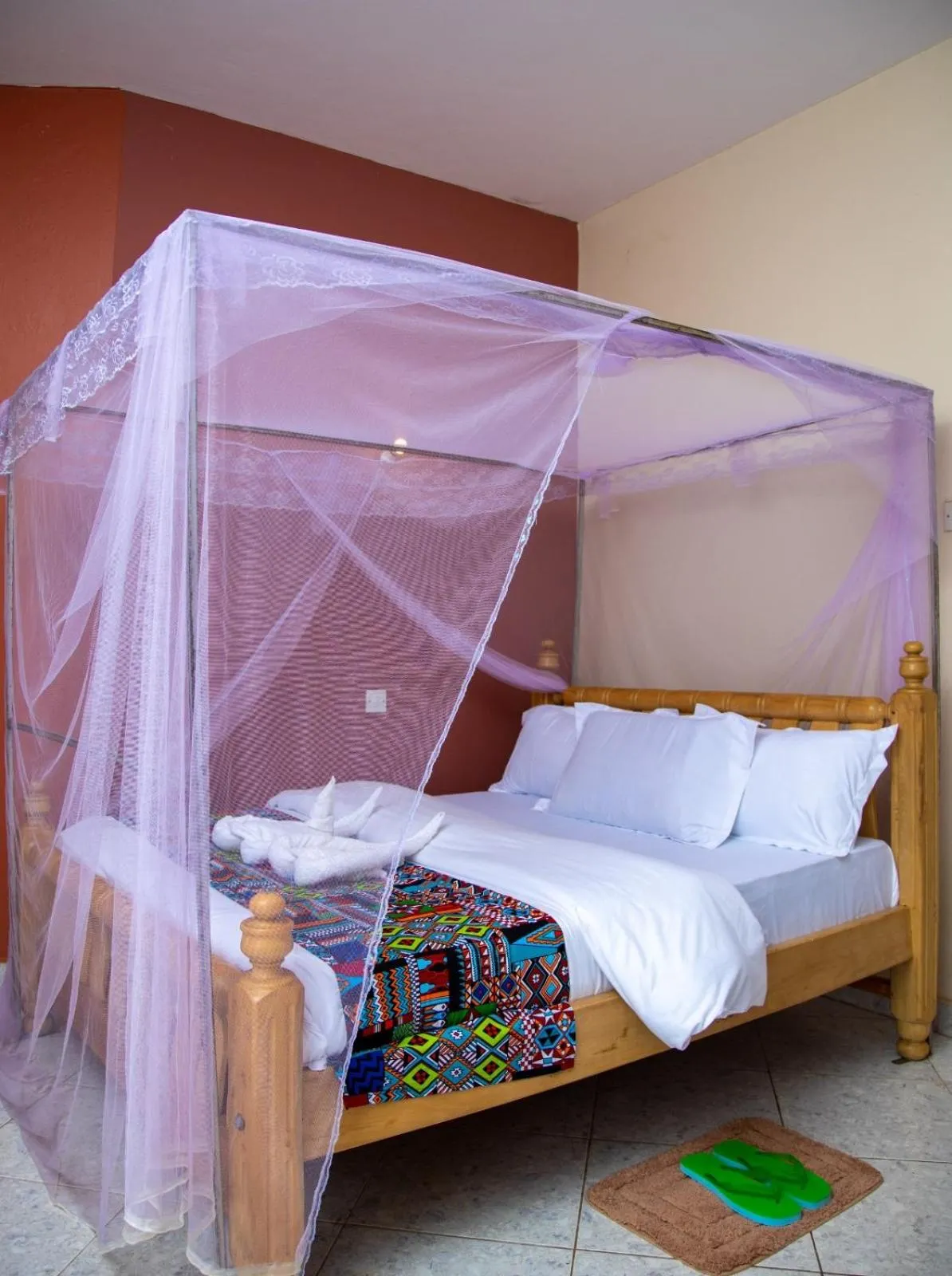 Bed in Lakeshore Bed and Breakfast