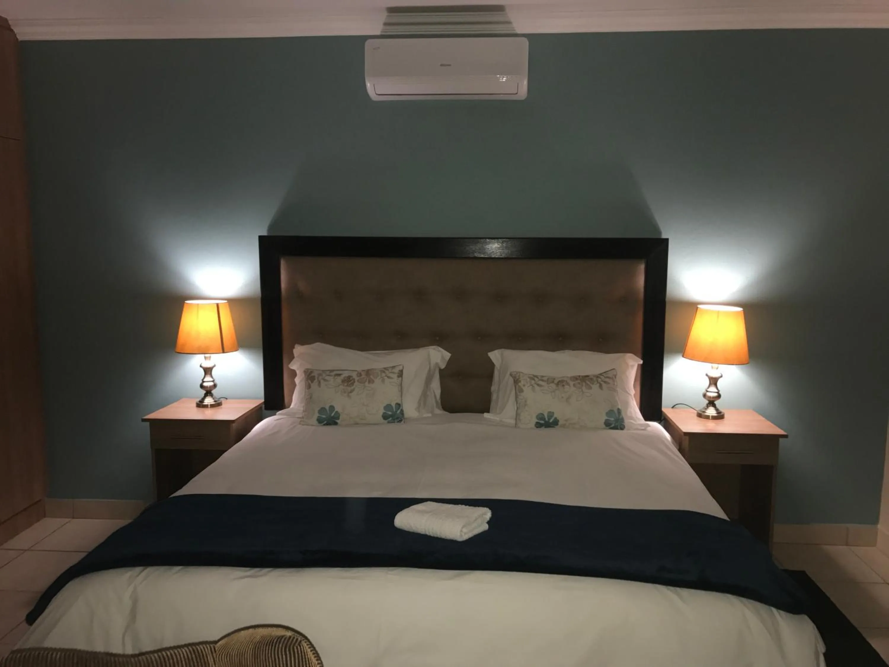 Bed in TeBeacon Accommodation
