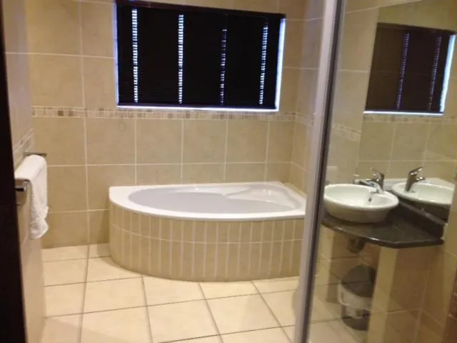 Shower in TeBeacon Accommodation