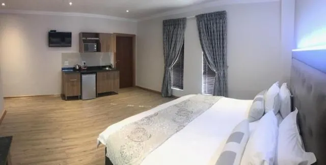 Kitchen or kitchenette in TeBeacon Accommodation