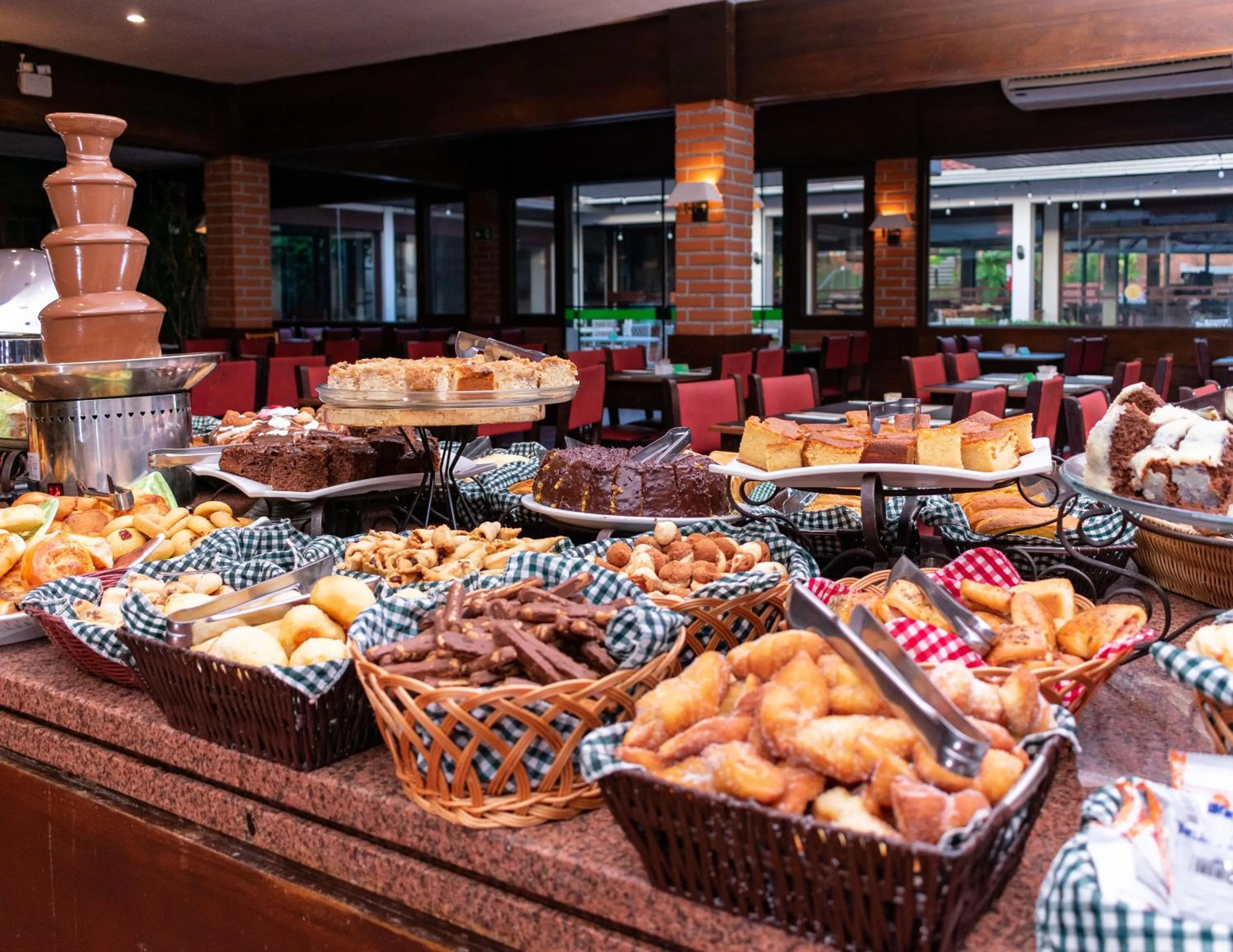 Breakfast in Hotel Colonial Iguaçu