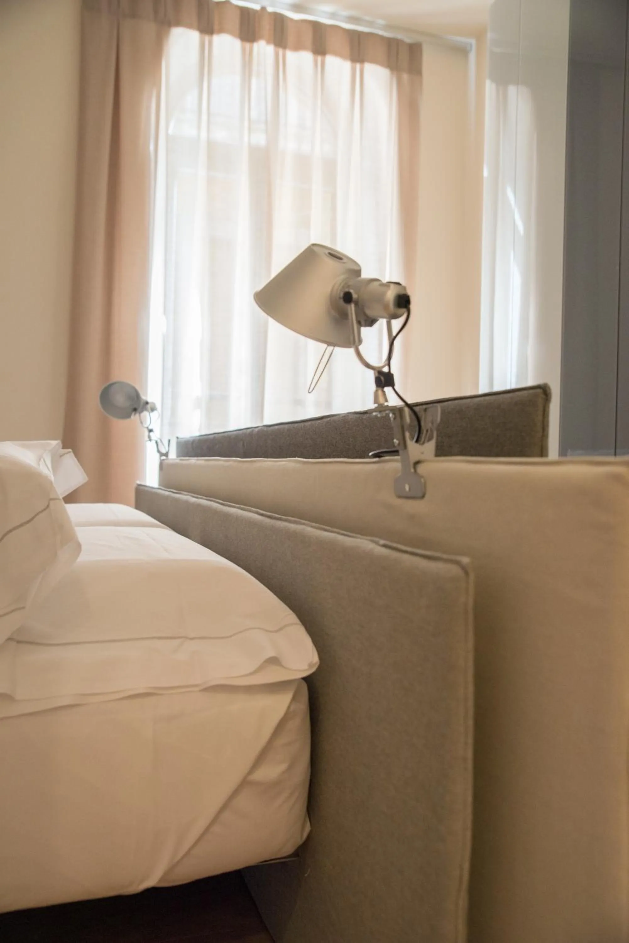 Decorative detail, Bed in Verona Design