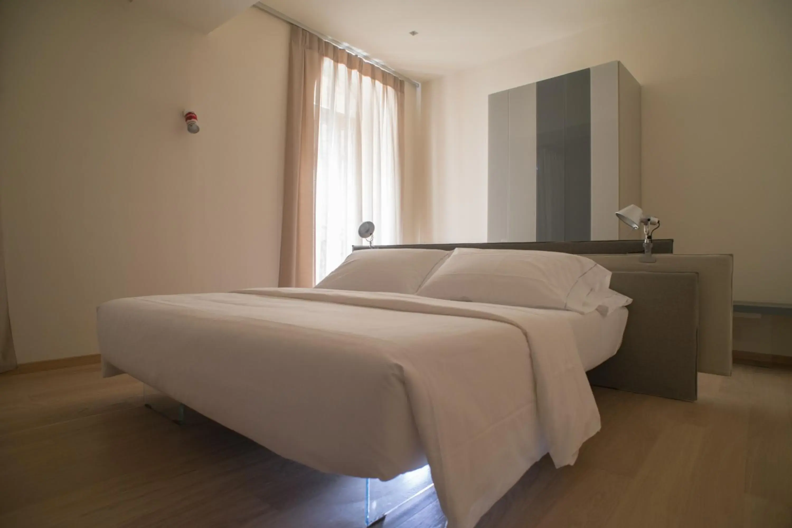 Standard Double Room without kitchen in Verona Design Standard Double Room without kitchen in Verona Design