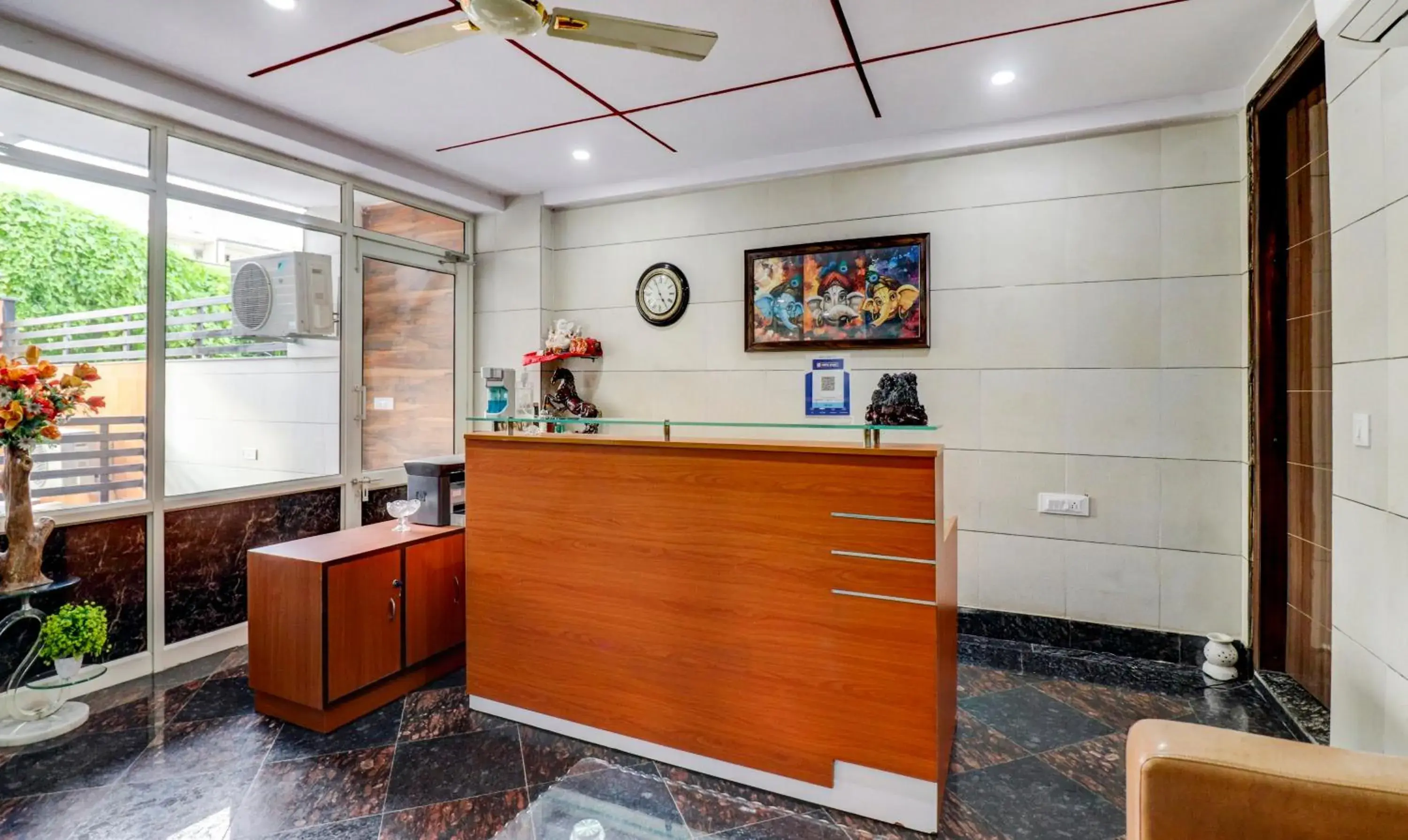 Lobby or reception in Hotel Grand Manor Lobby or reception in Hotel Grand Manor