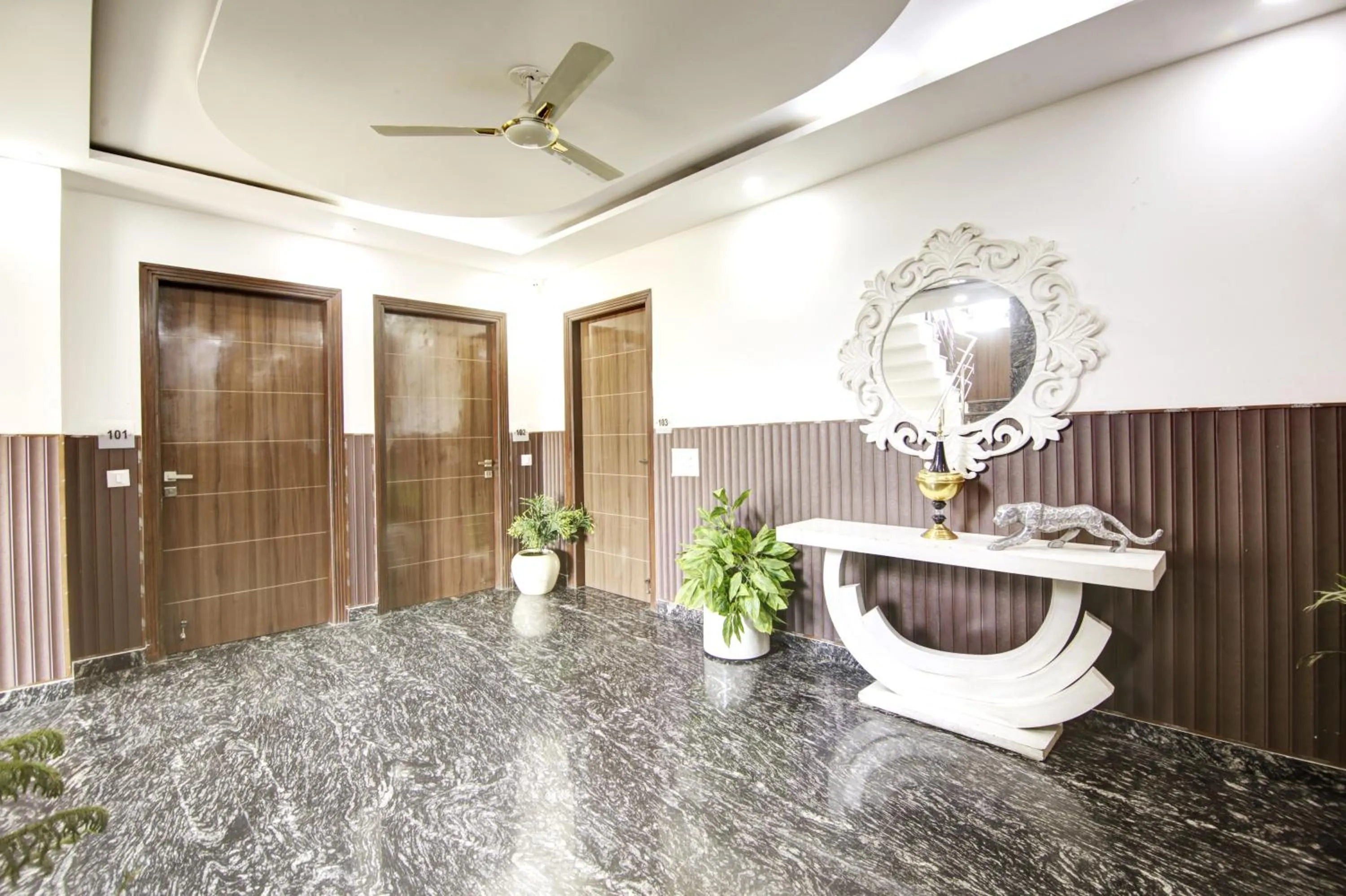 Lobby or reception in Hotel Grand Manor