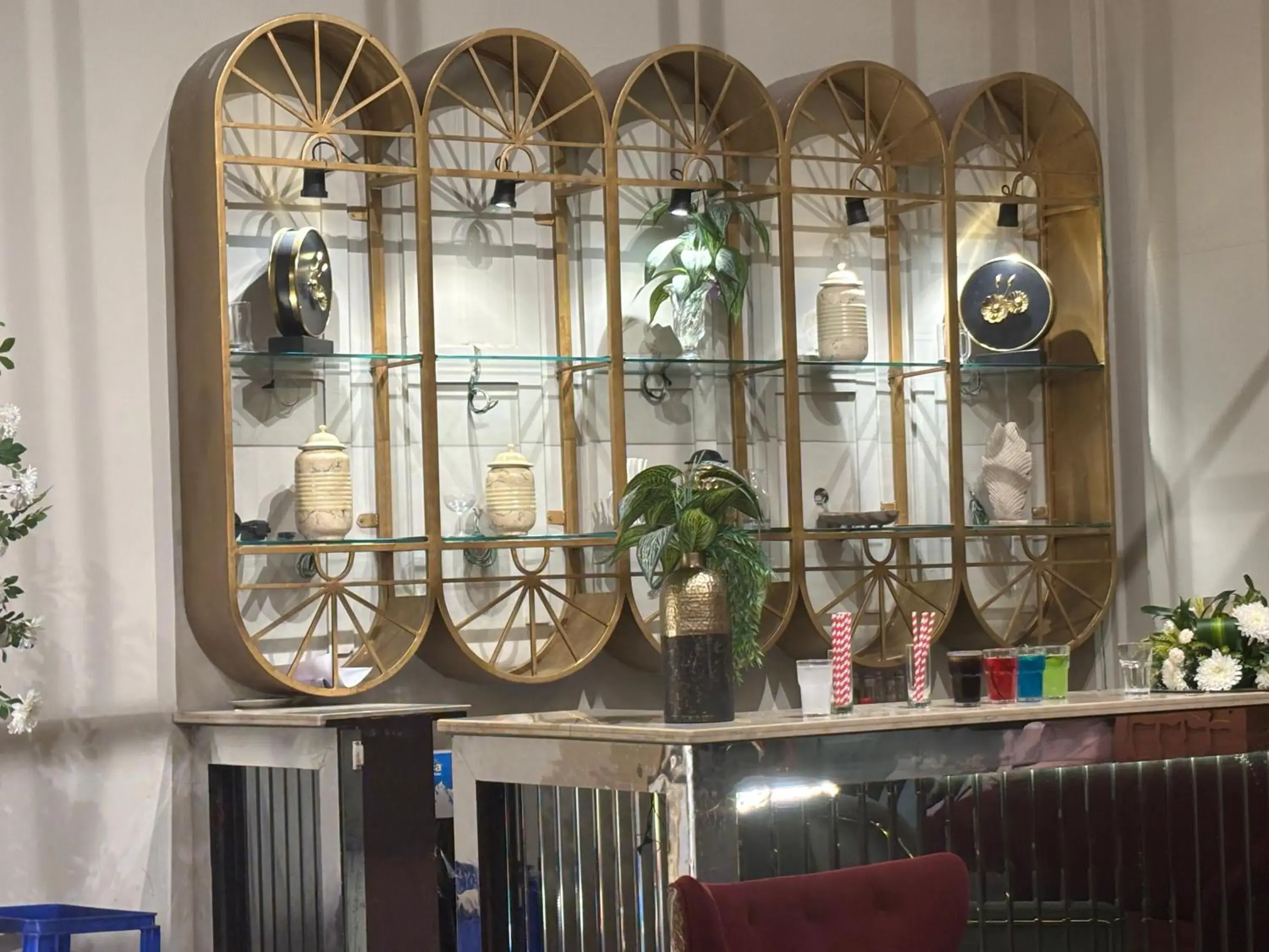 Restaurant/places to eat in Hotel Grand Manor Restaurant/places to eat in Hotel Grand Manor