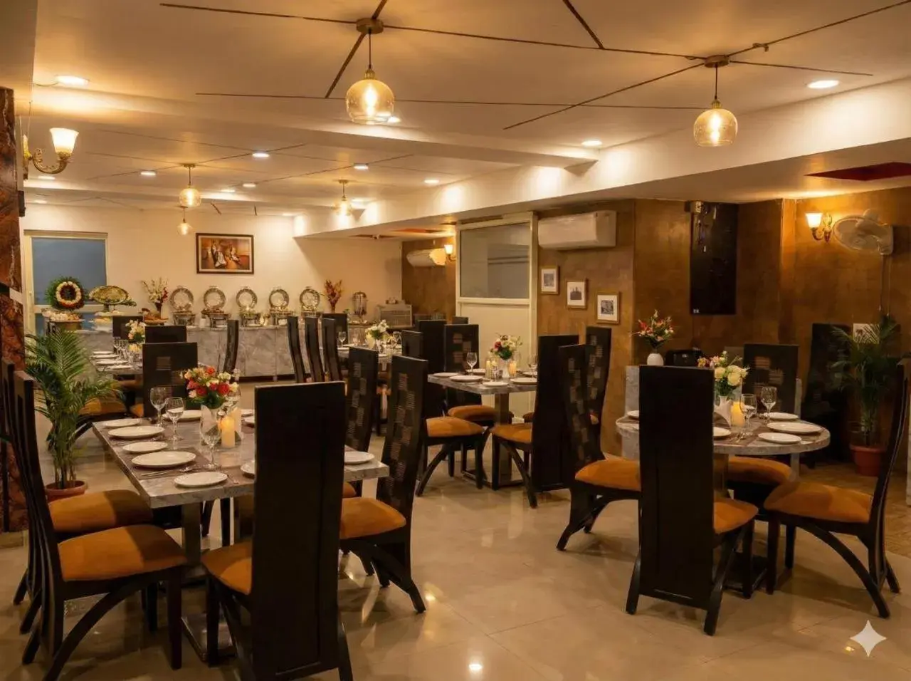 Restaurant/places to eat in Hotel Grand Manor Restaurant/places to eat in Hotel Grand Manor